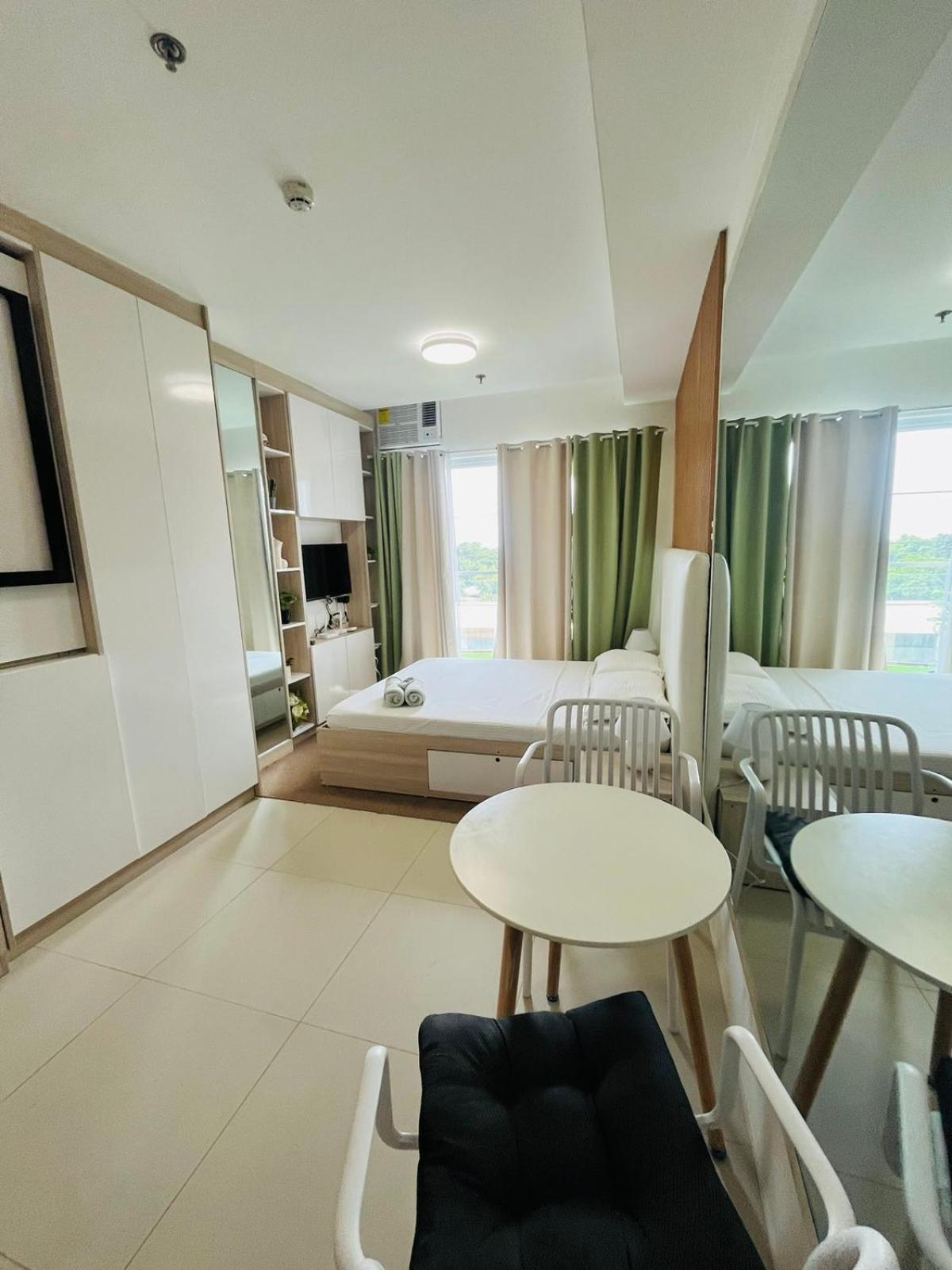 Studio Apartment - Photo 27