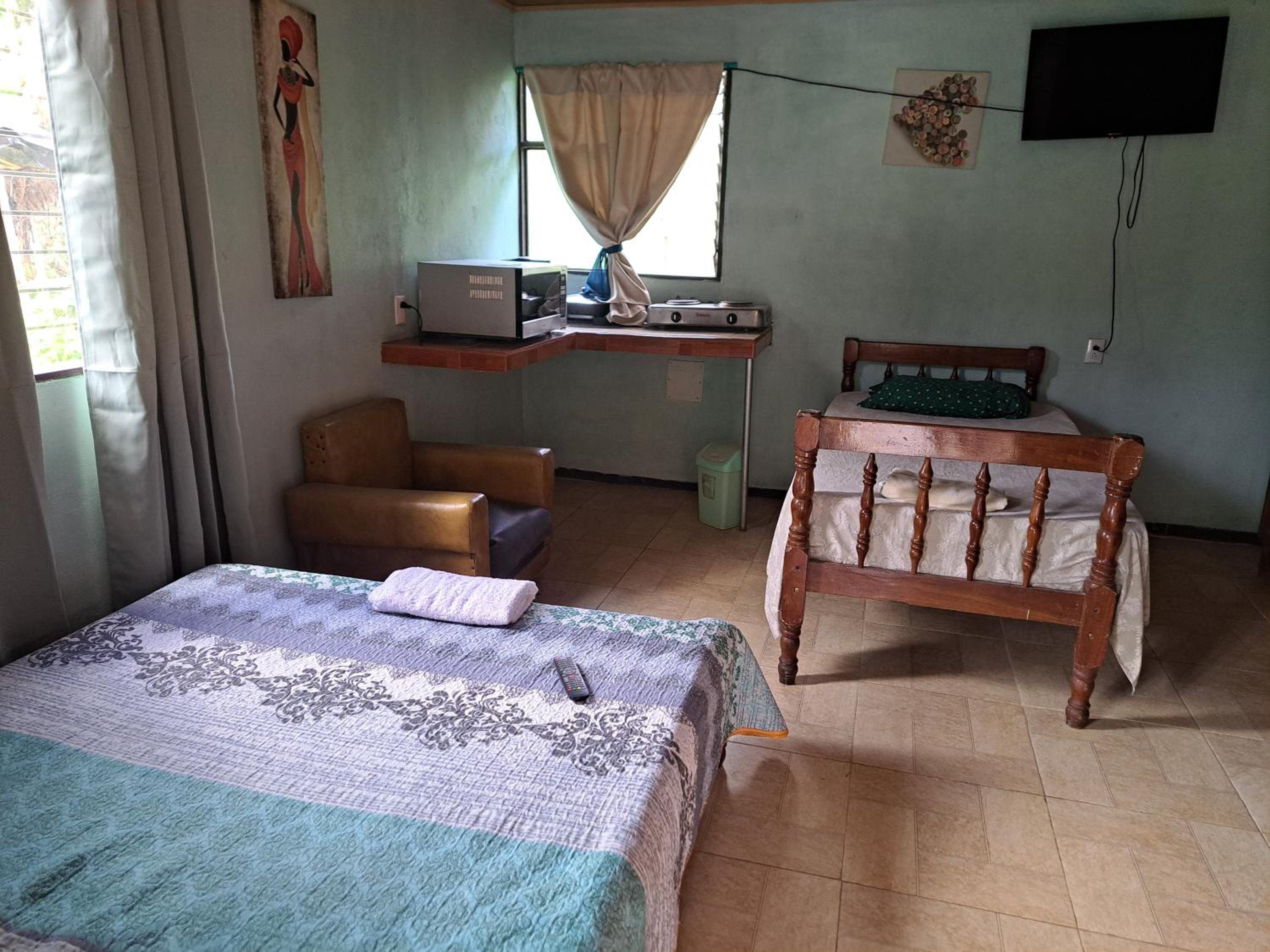 Two-Bedroom House - Photo 1