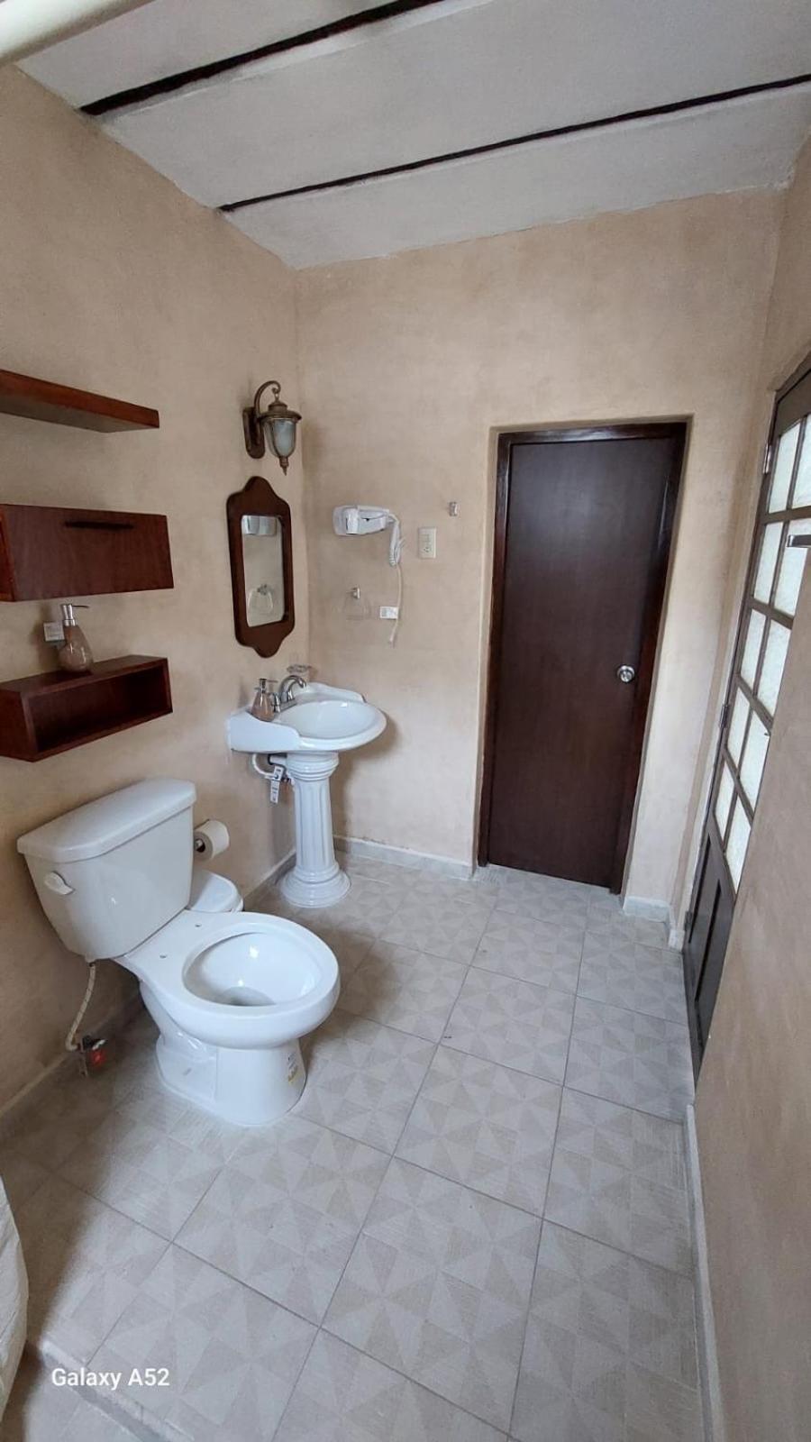 One-Bedroom House photo 3