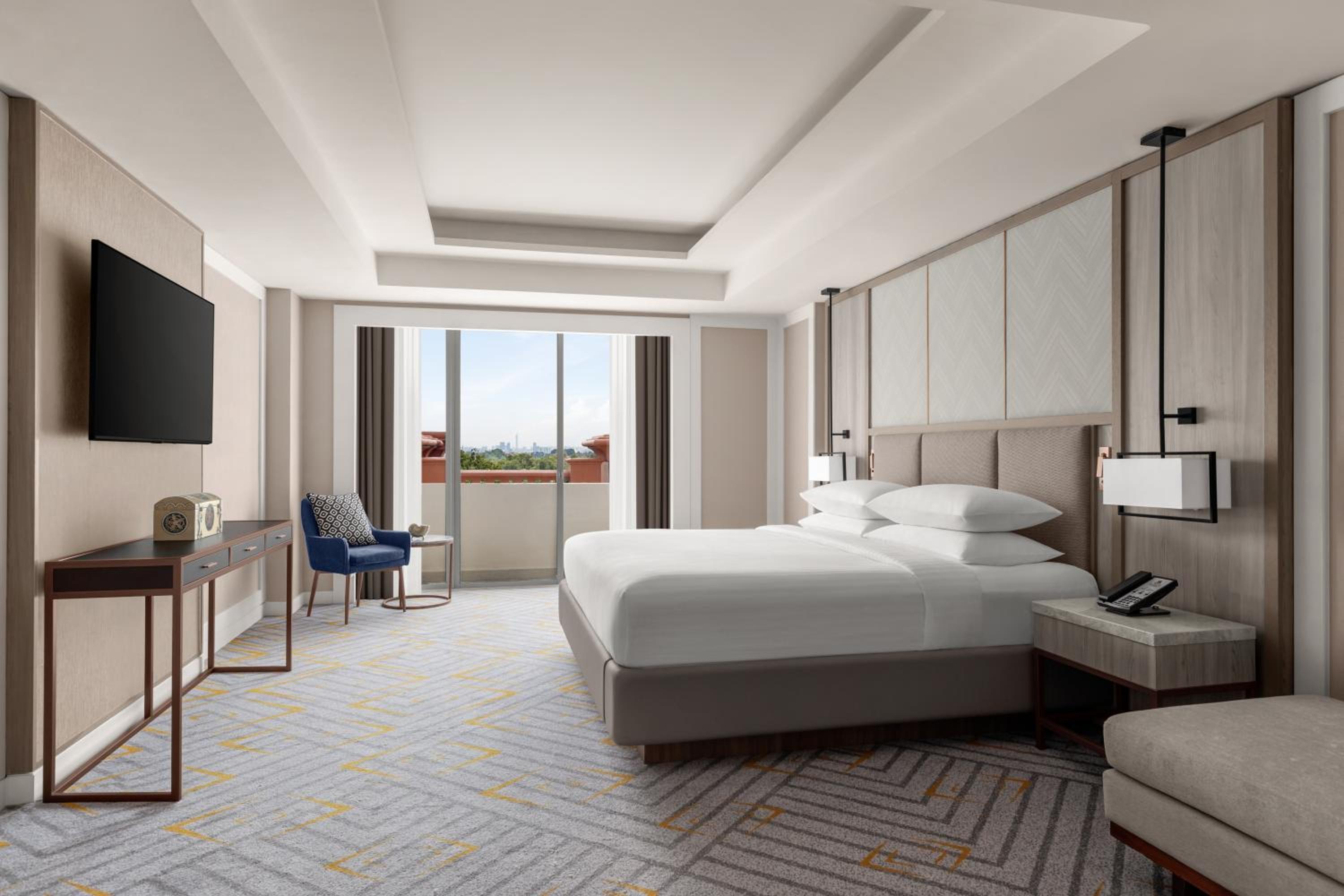 Palace Suite, Executive Lounge Access, Suite - Photo 4
