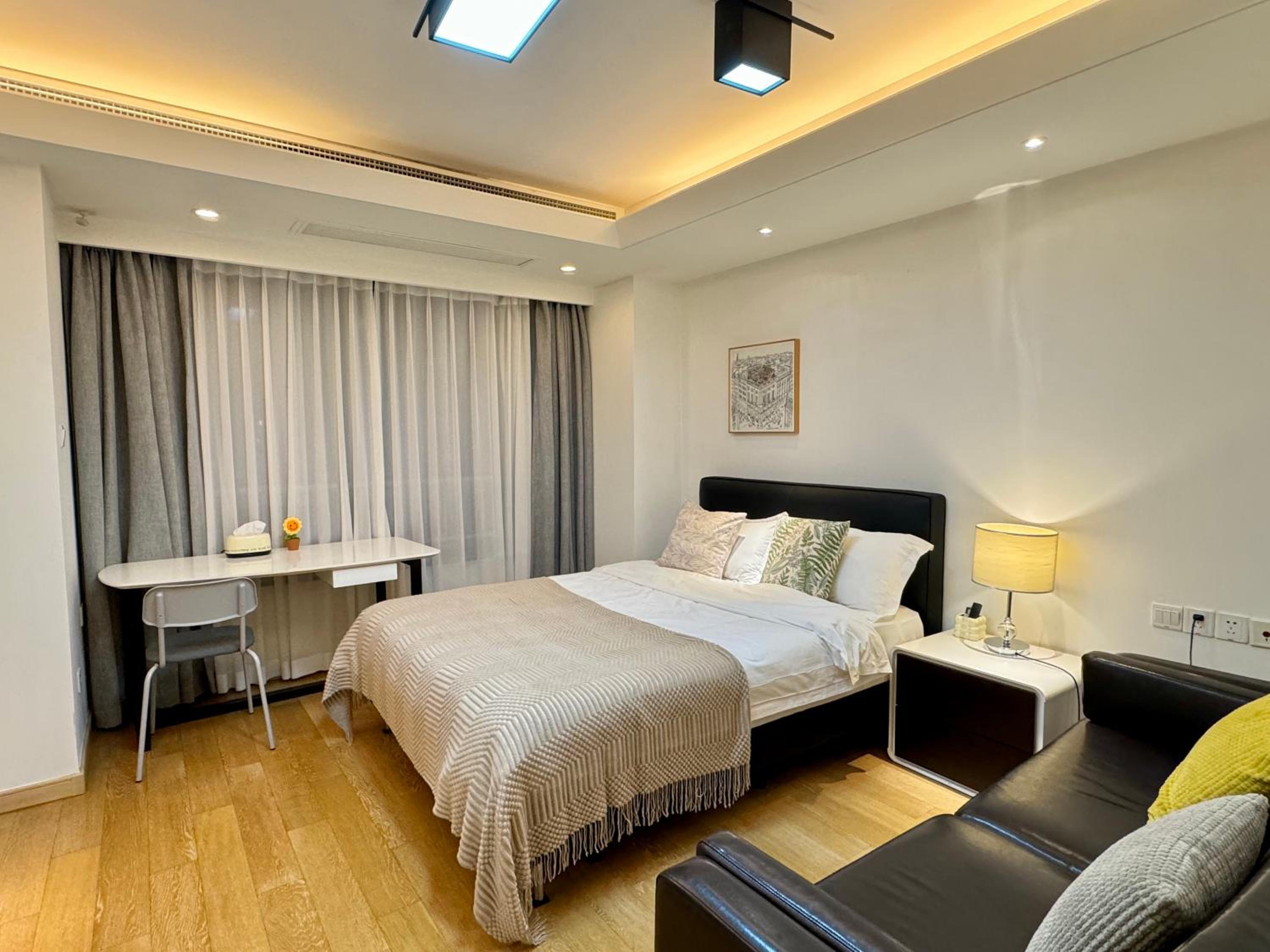 Large Double Room
