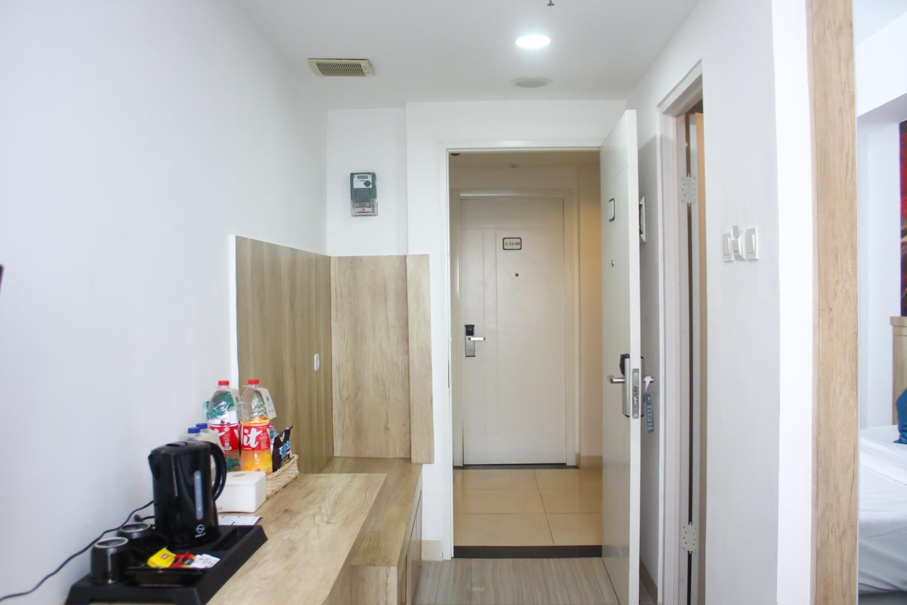 Standard Double Room - Photo 9