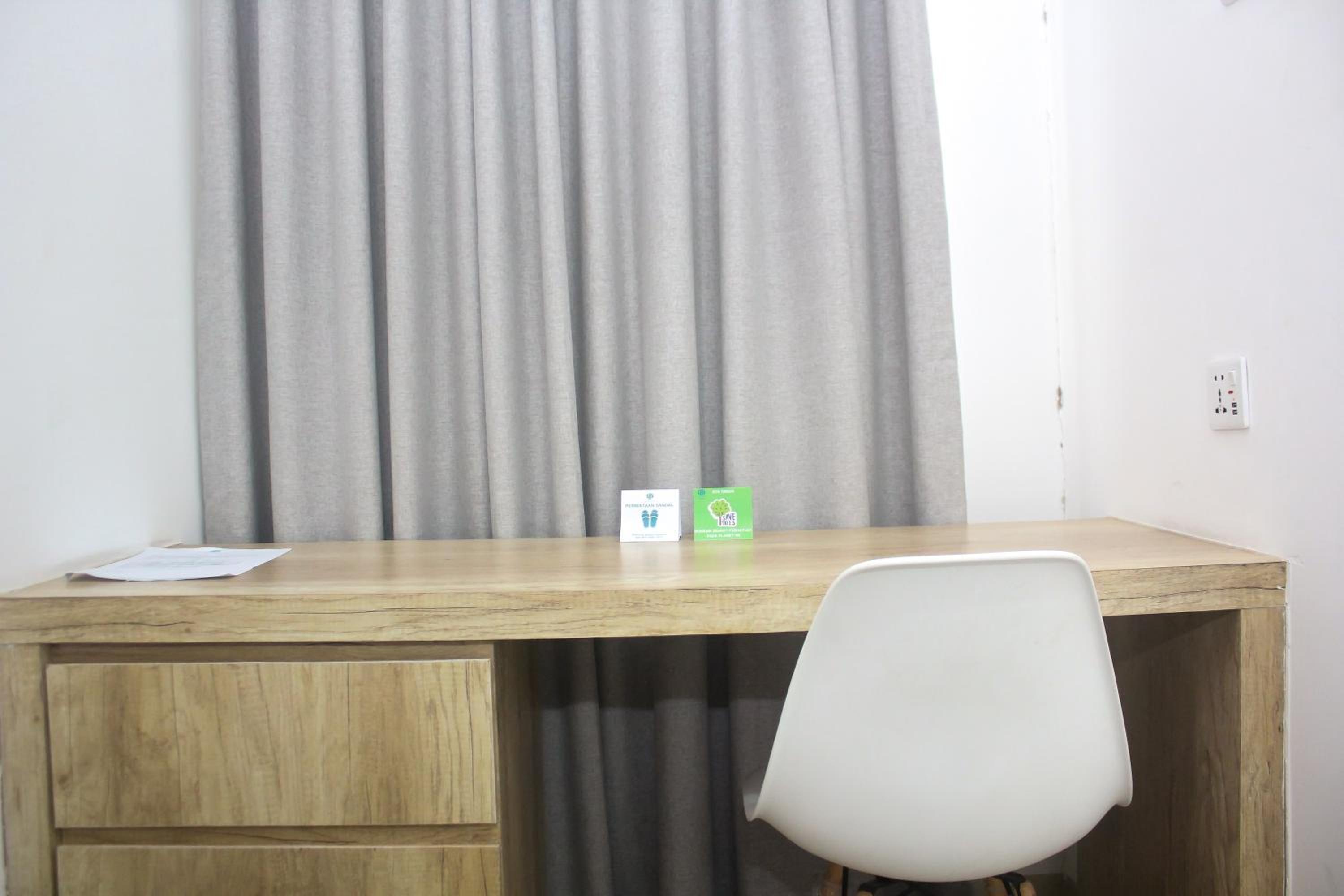 Standard Double Room - Photo 12