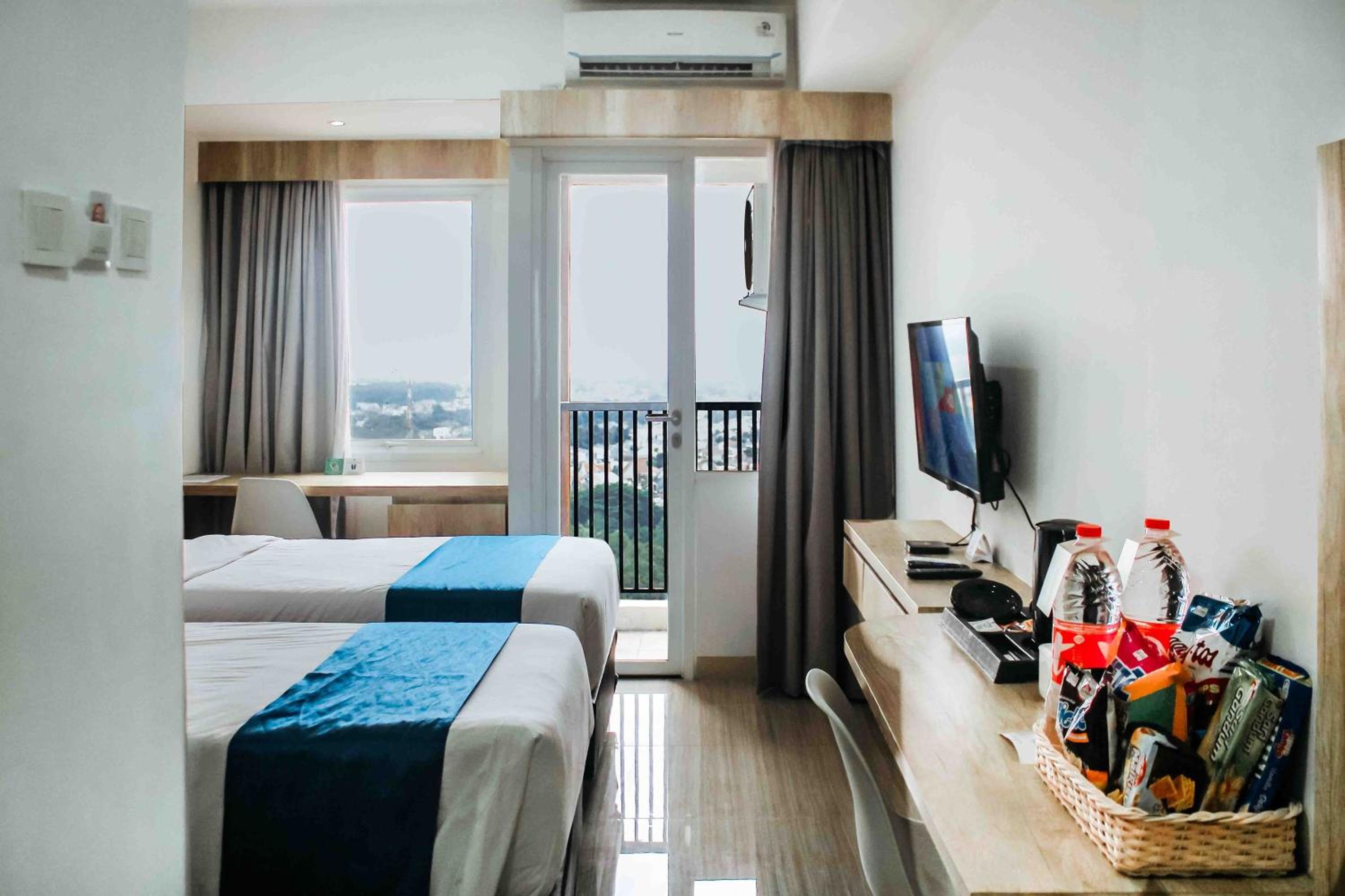 Standard Twin Room - Photo 12