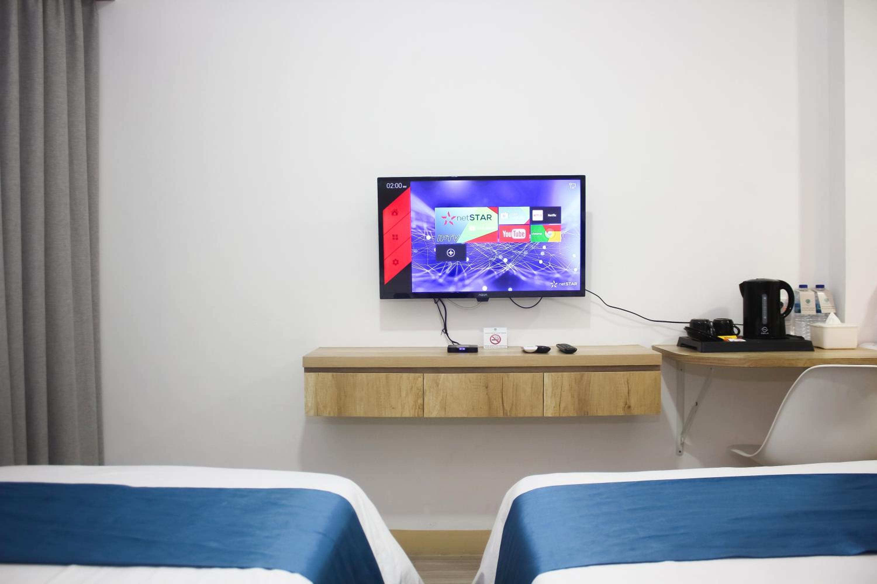 Standard Twin Room - Photo 4