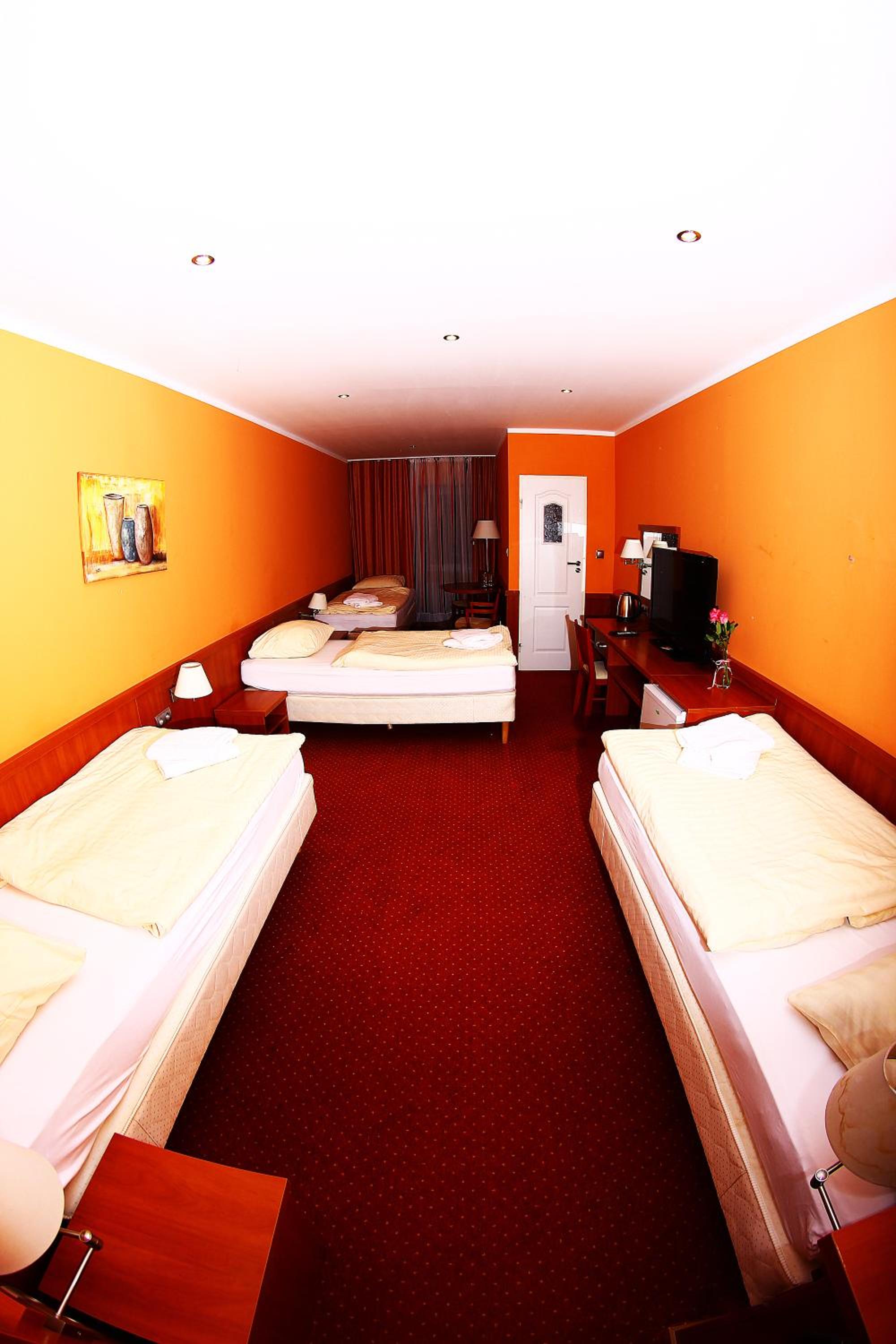 Quadruple Room photo 2