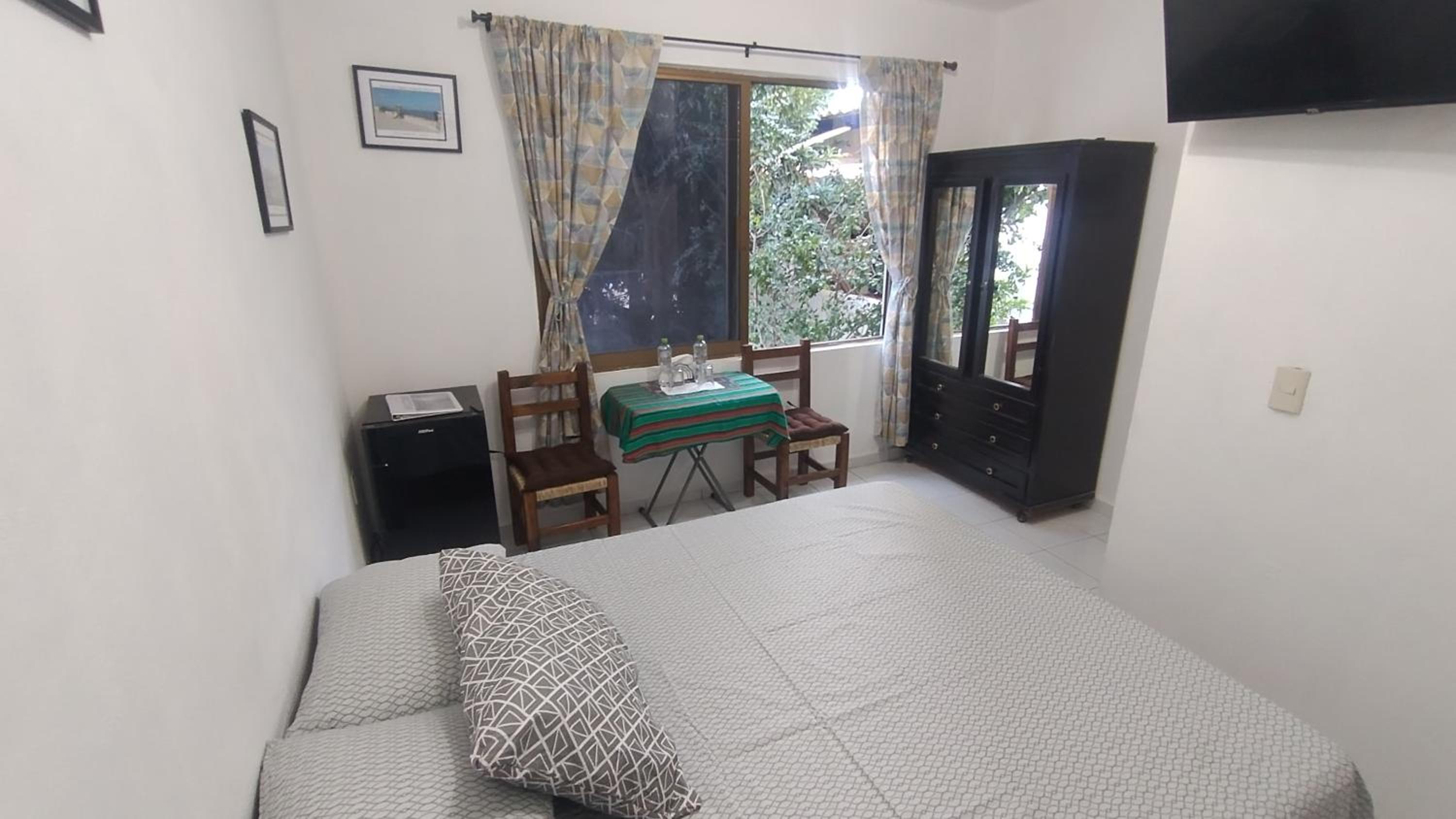 Double Room with Private Bathroom photo 1