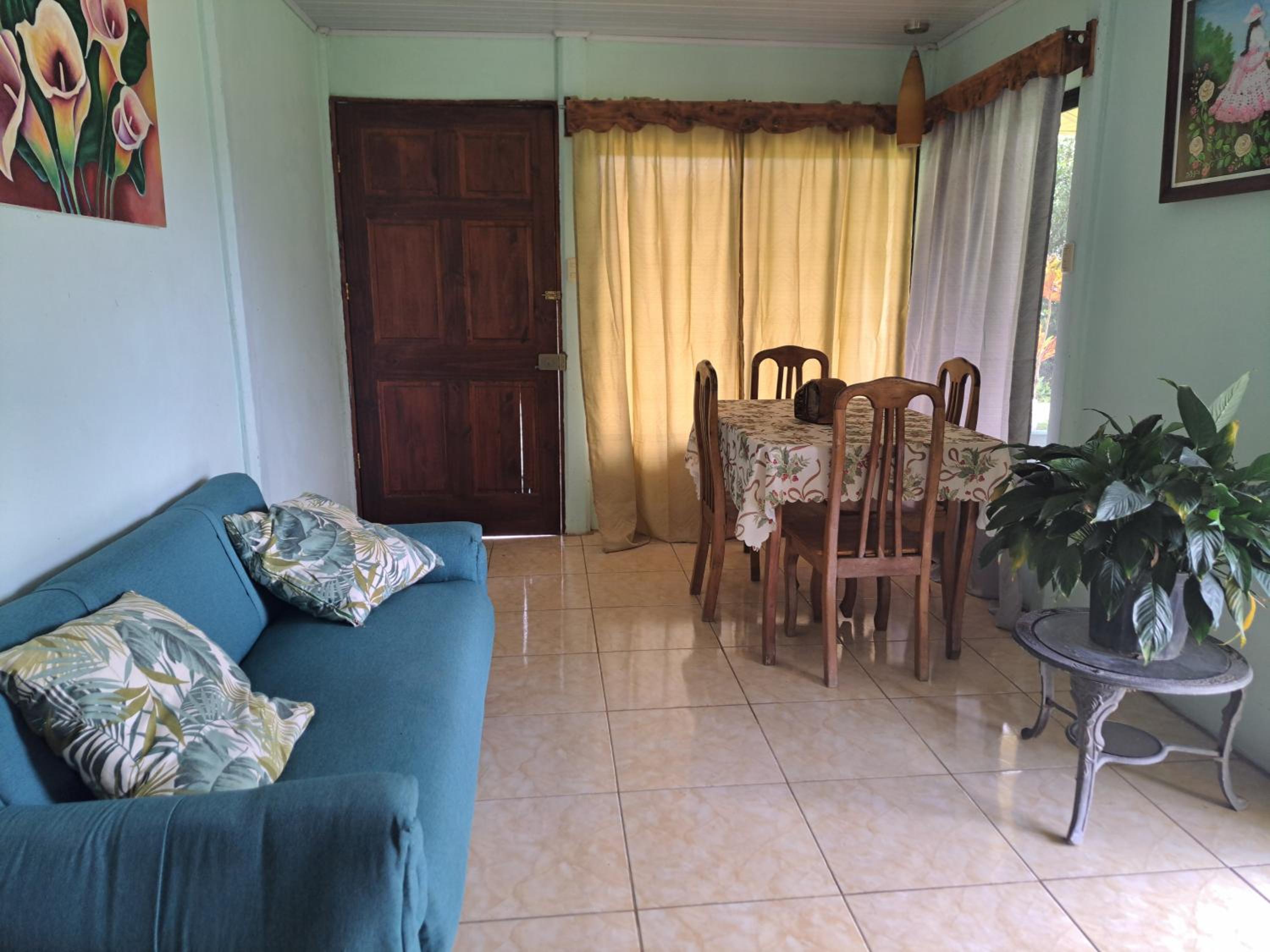 Deluxe Queen Room - Photo 3