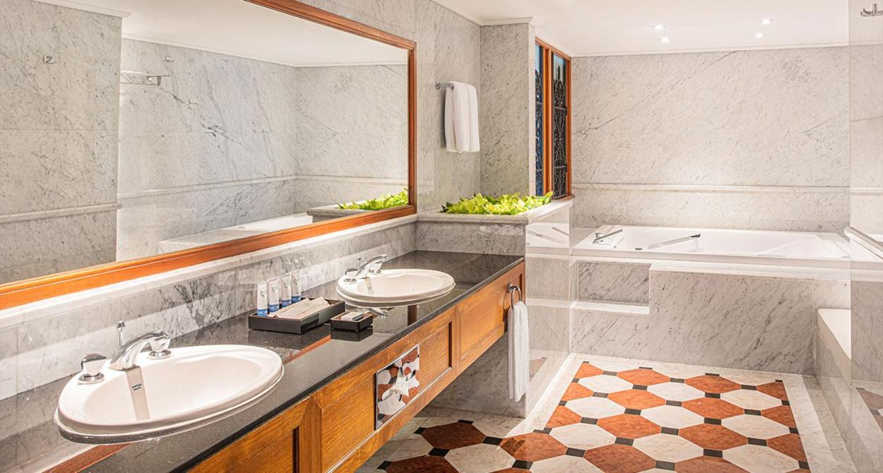 Grand Macau Presidential Suite photo 3