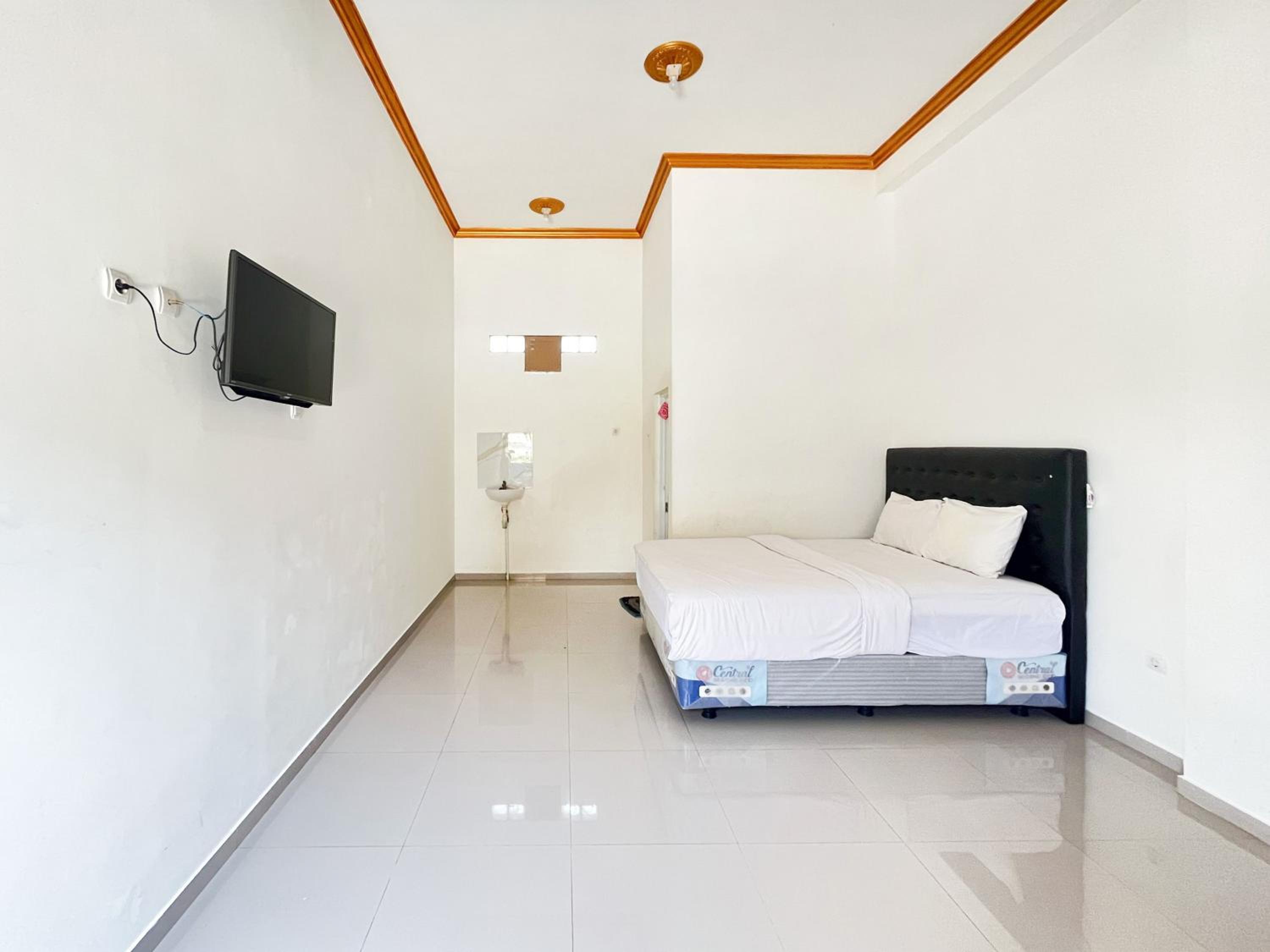 Standard Double Room - Photo 3