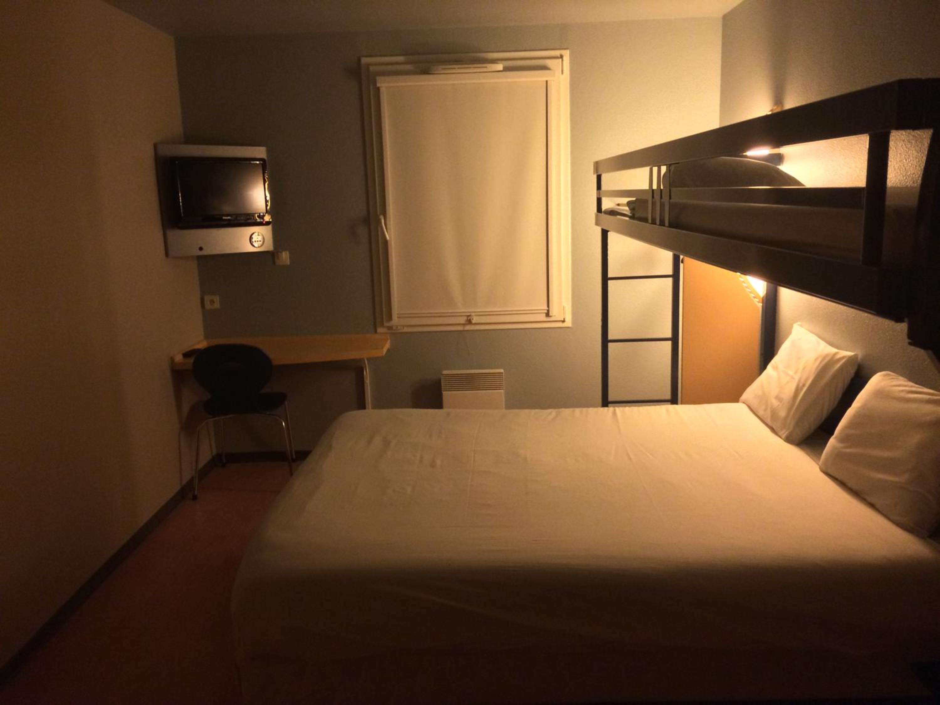 Standard Triple Room - Photo 2