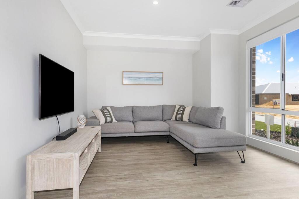 Four-Bedroom House photo 1