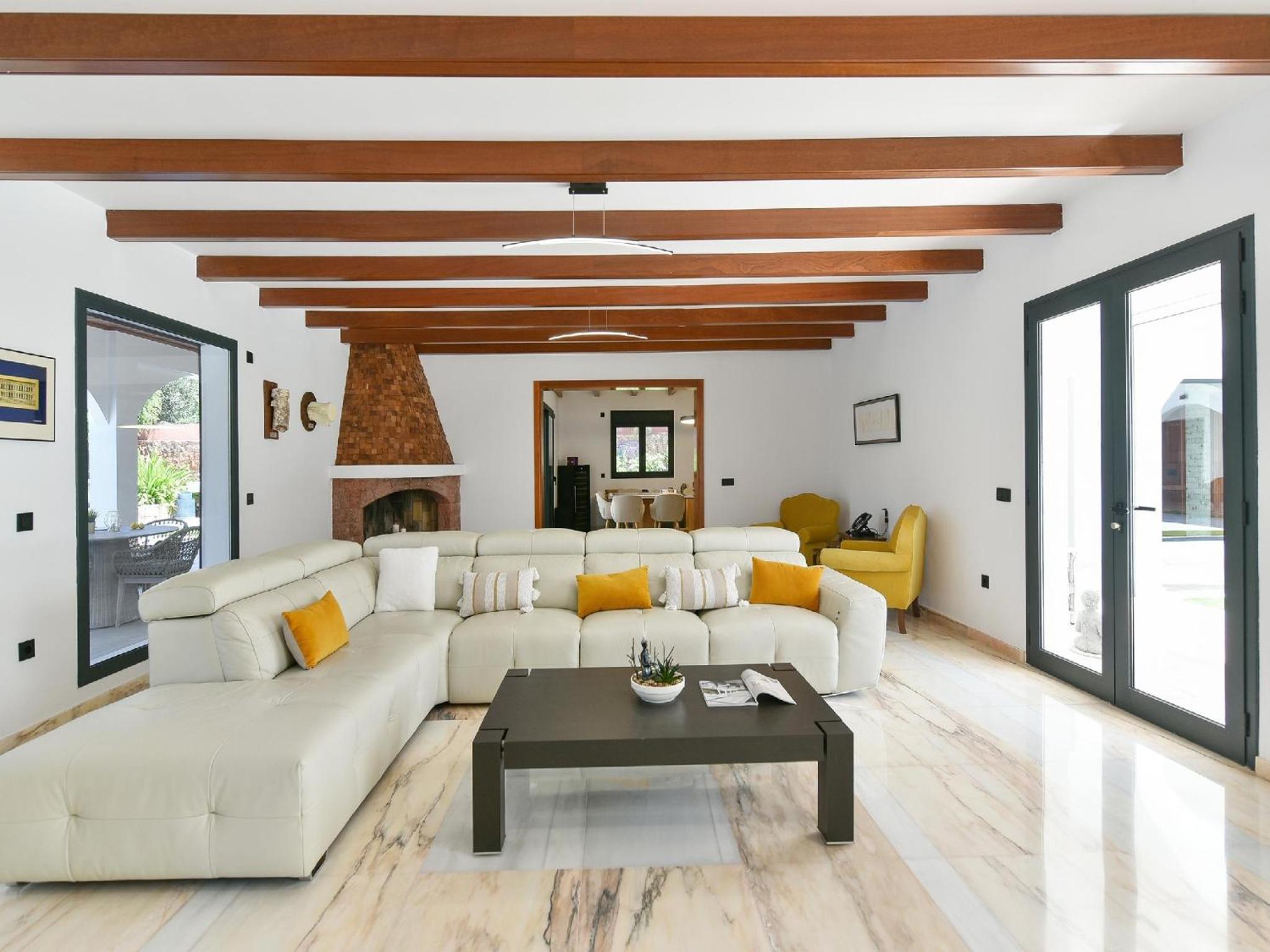 Villa de cinco habitaciones con piscina privada