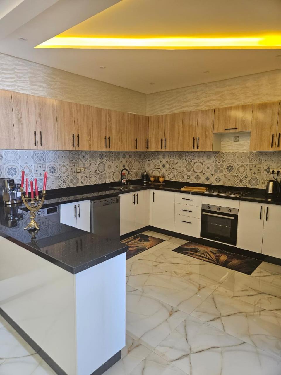 Two-Bedroom Apartment With Terrace And Sea View photo 3