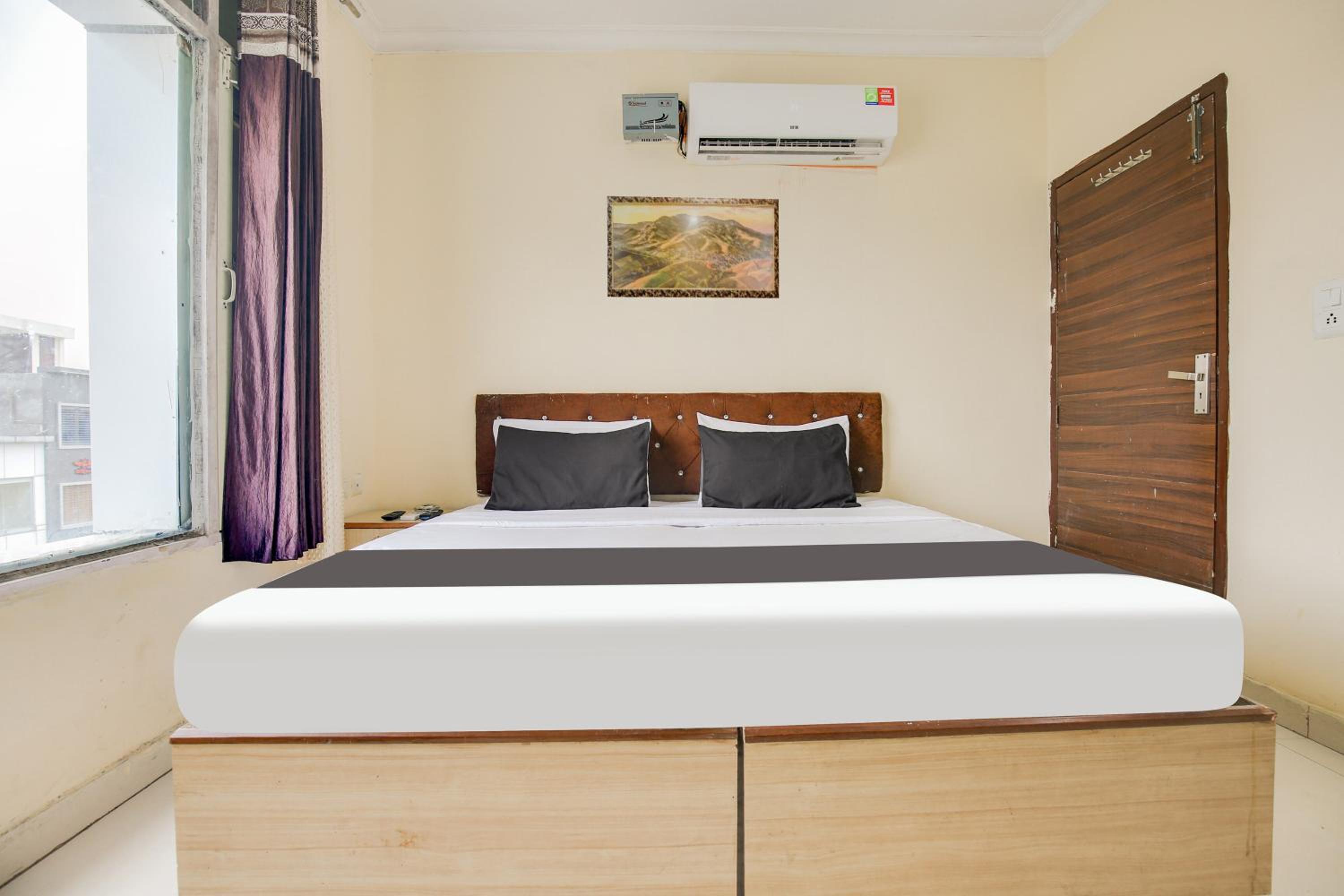 Classic Triple Room photo 2