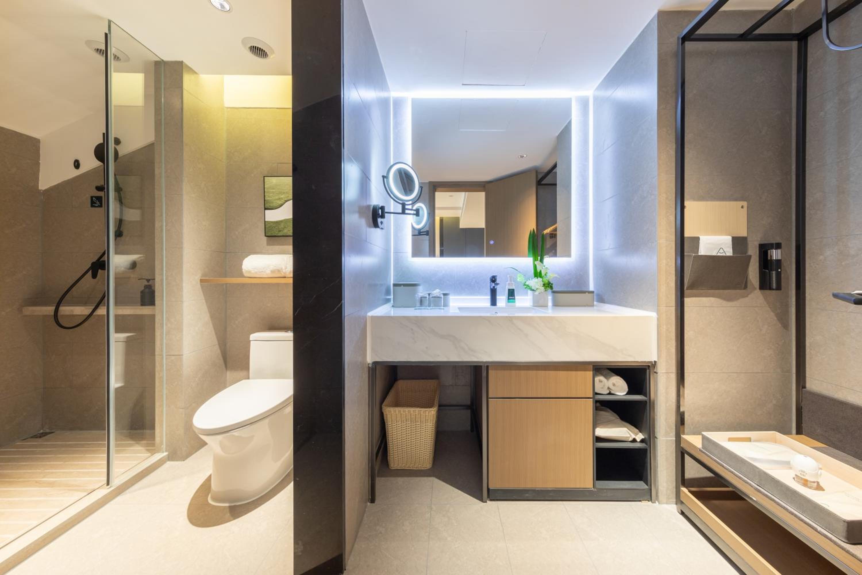 Elegant Double Room photo 3
