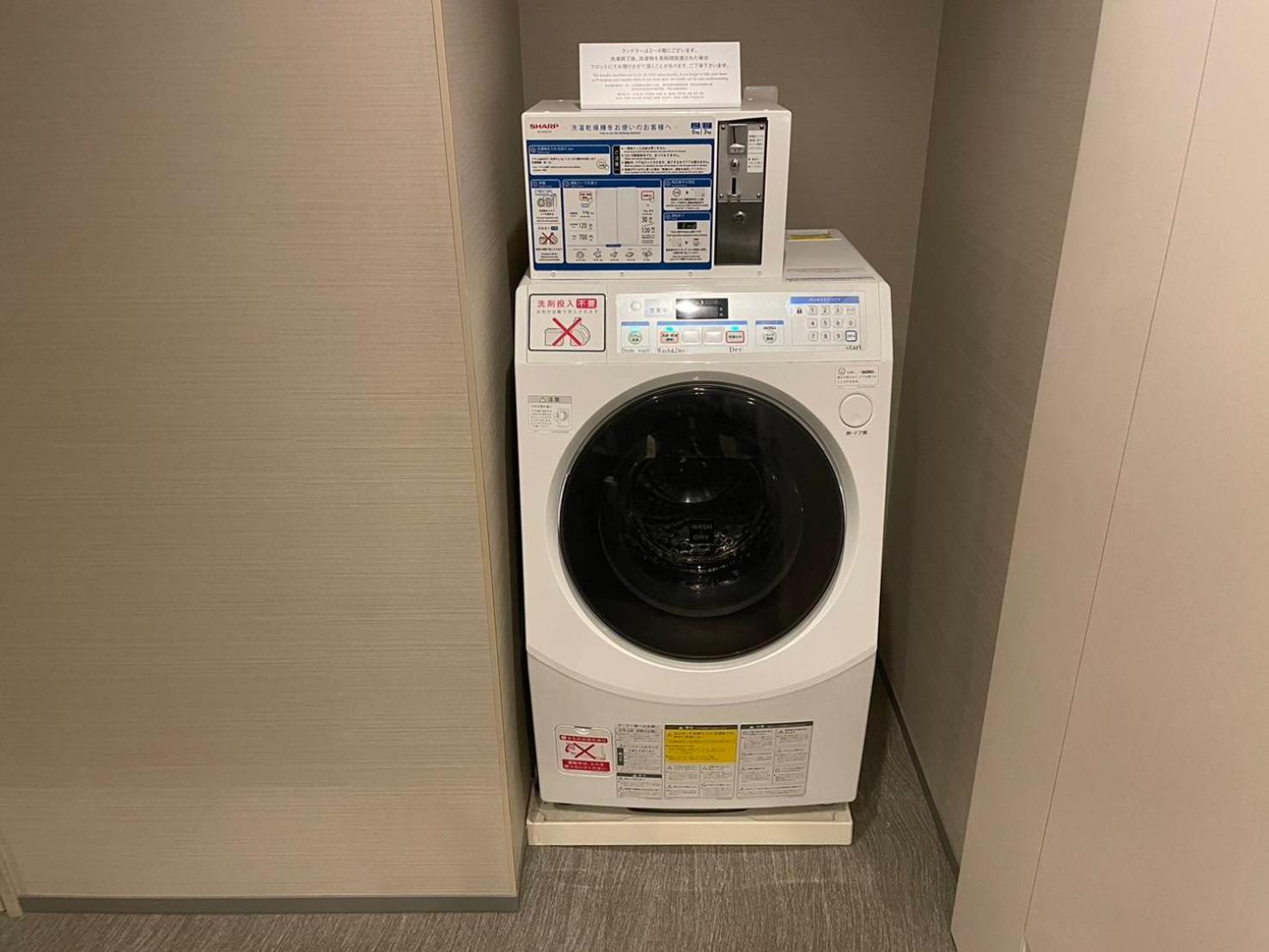 Adjacent Standard Capsule Room for Female photo 3