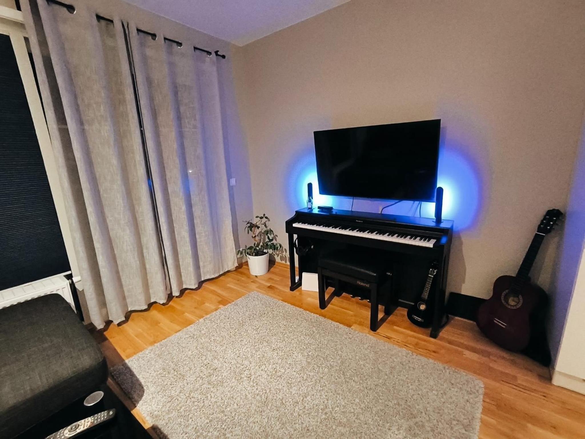 One-Bedroom Apartment photo 2