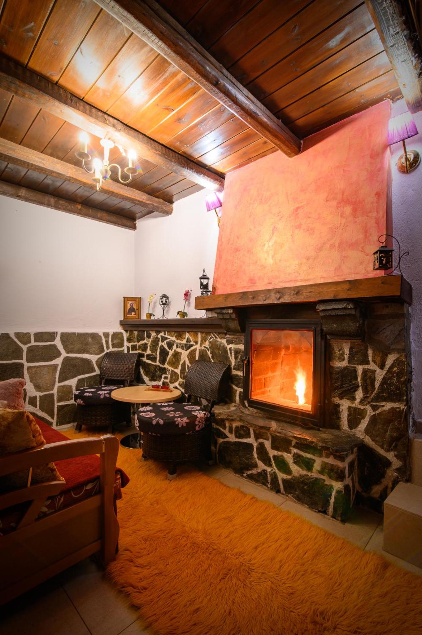 Deluxe Junior Suite - Photo 10