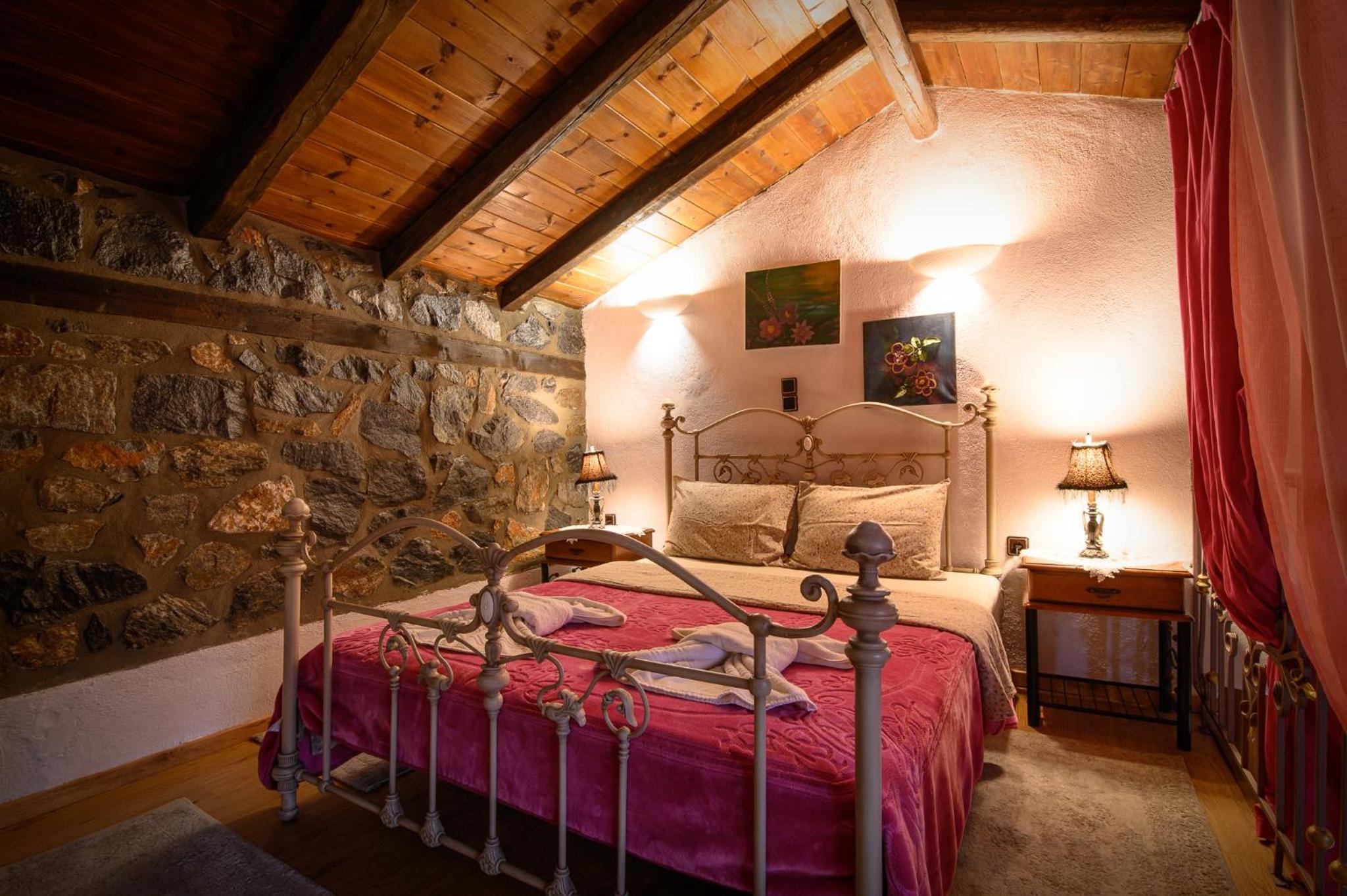 Deluxe Junior Suite - Photo 18