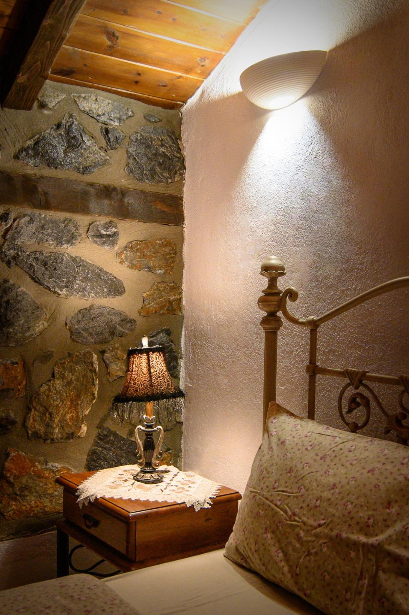 Deluxe Junior Suite - Photo 14