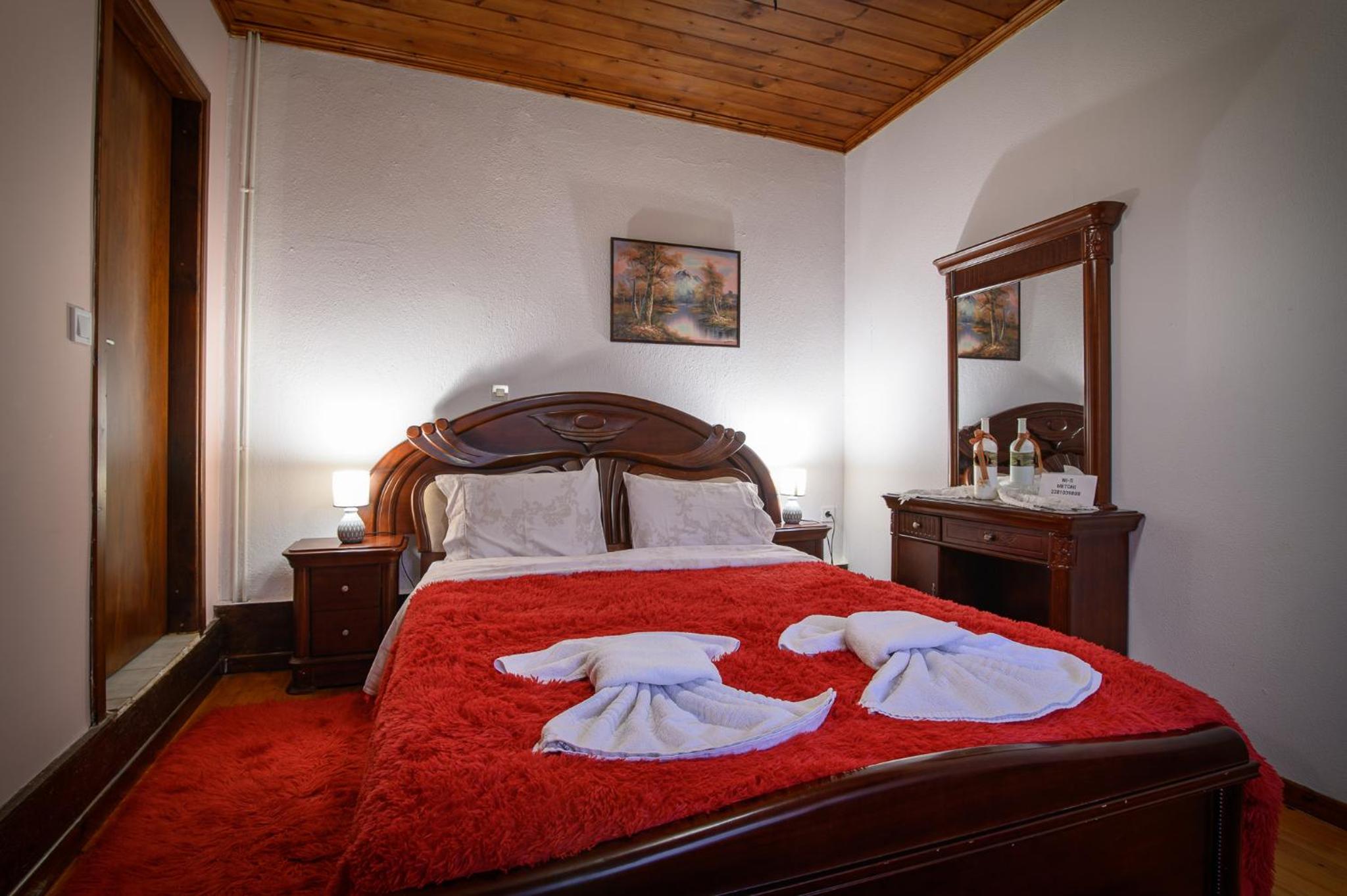 Double Room - Photo 7