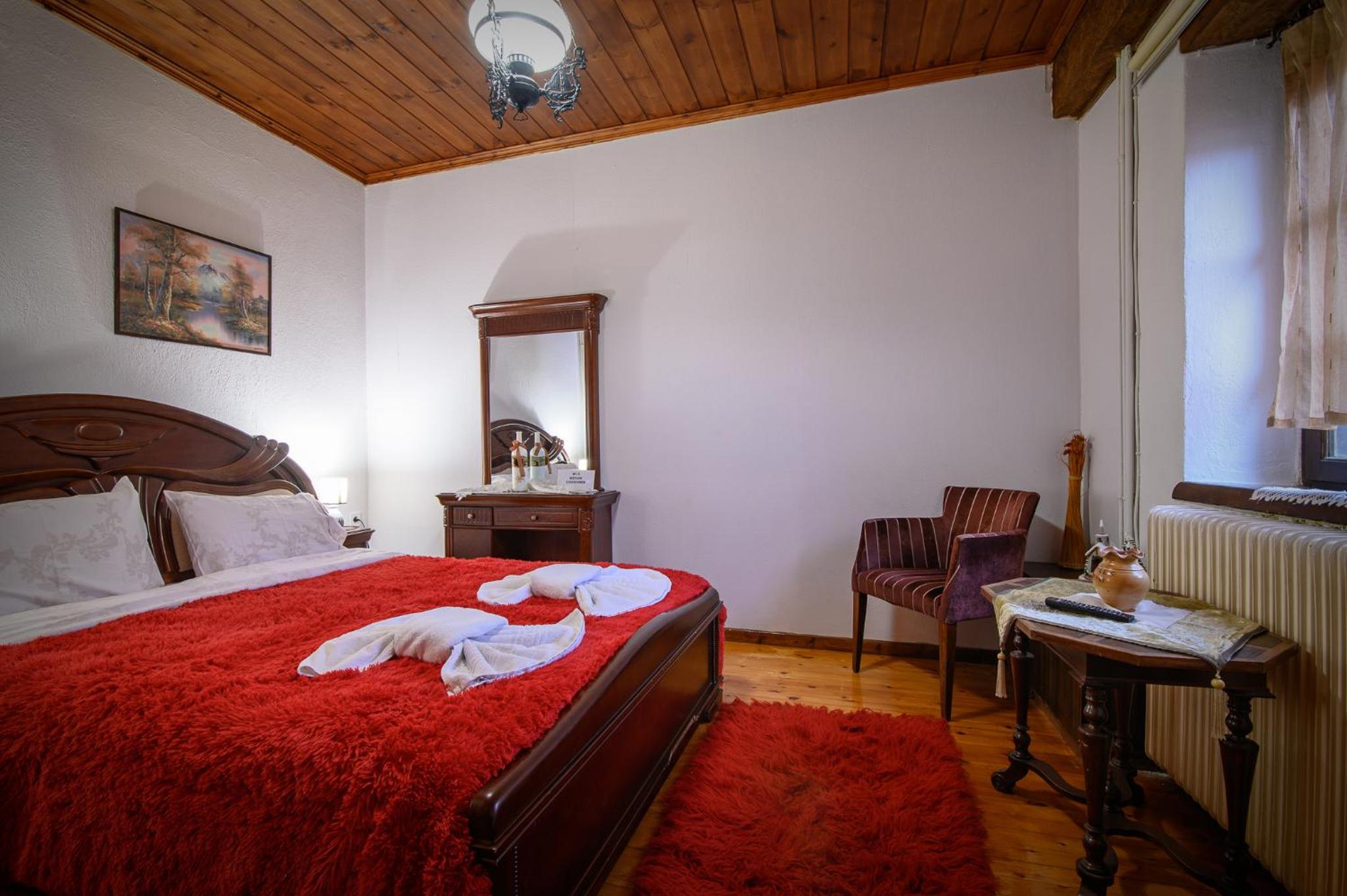 Double Room - Photo 9