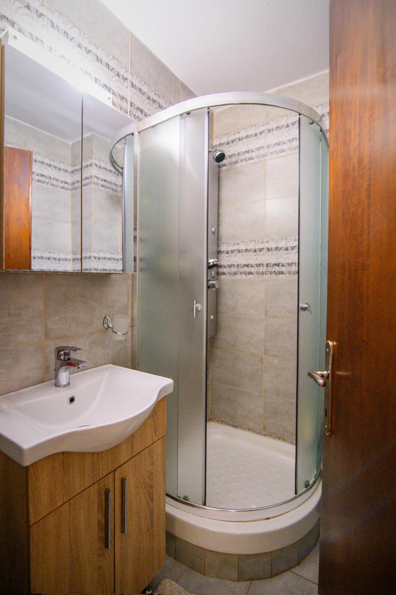 Double Room - Photo 13