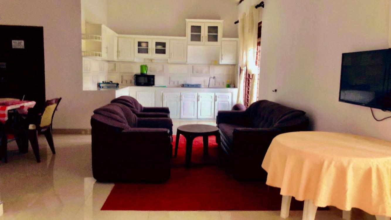 Villa photo 3