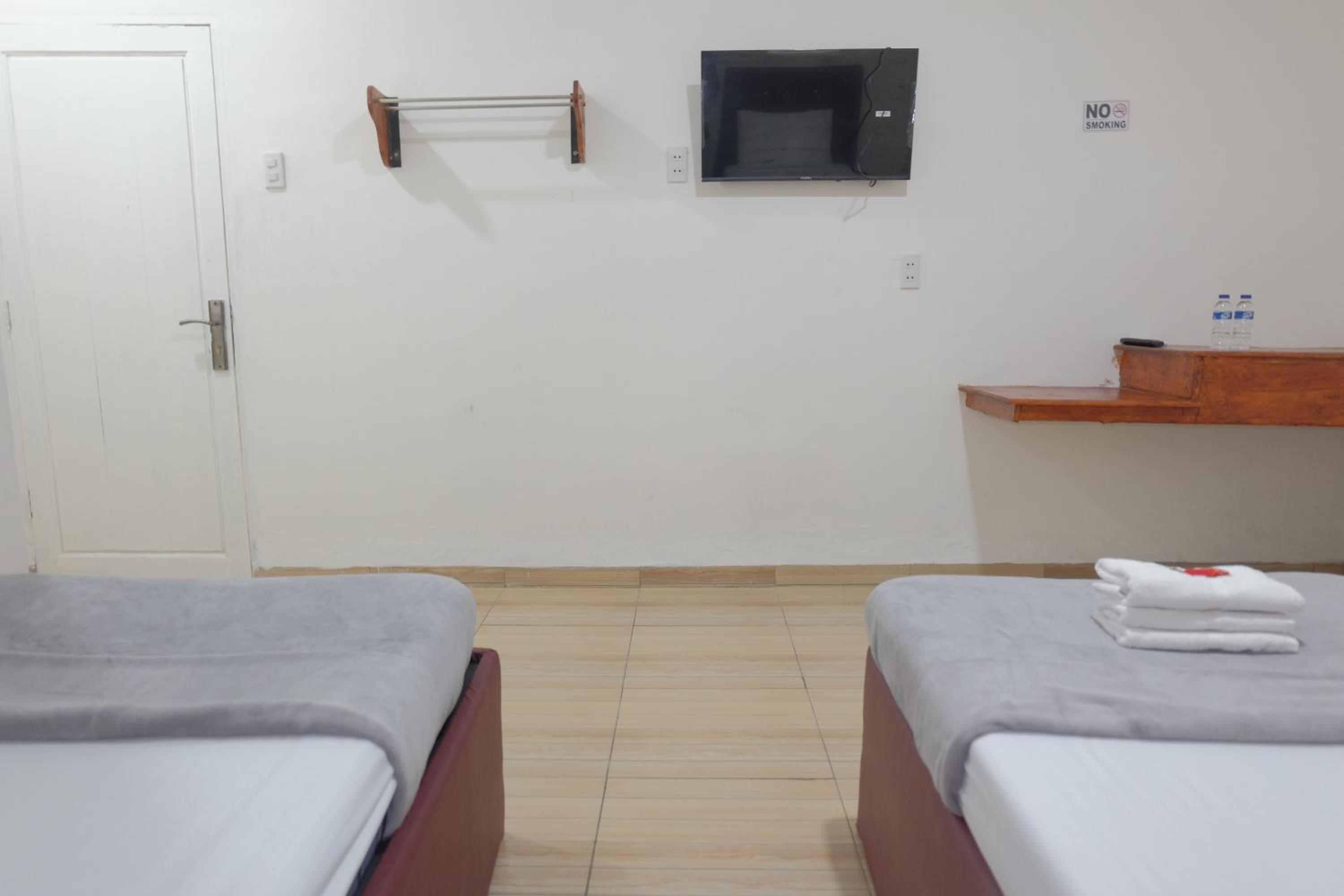Deluxe Twin Room - Photo 7