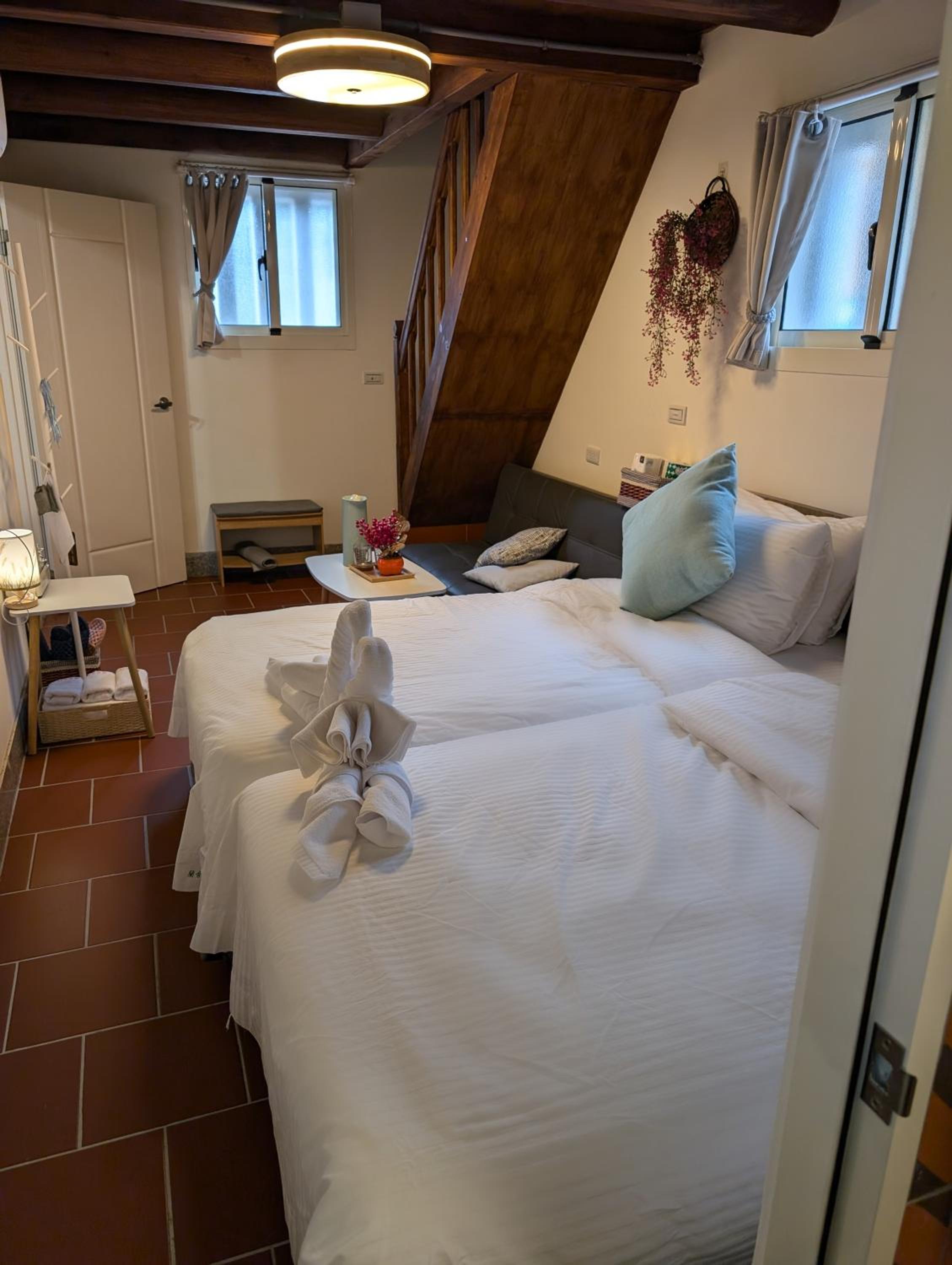 Duplex Suite - Photo 8