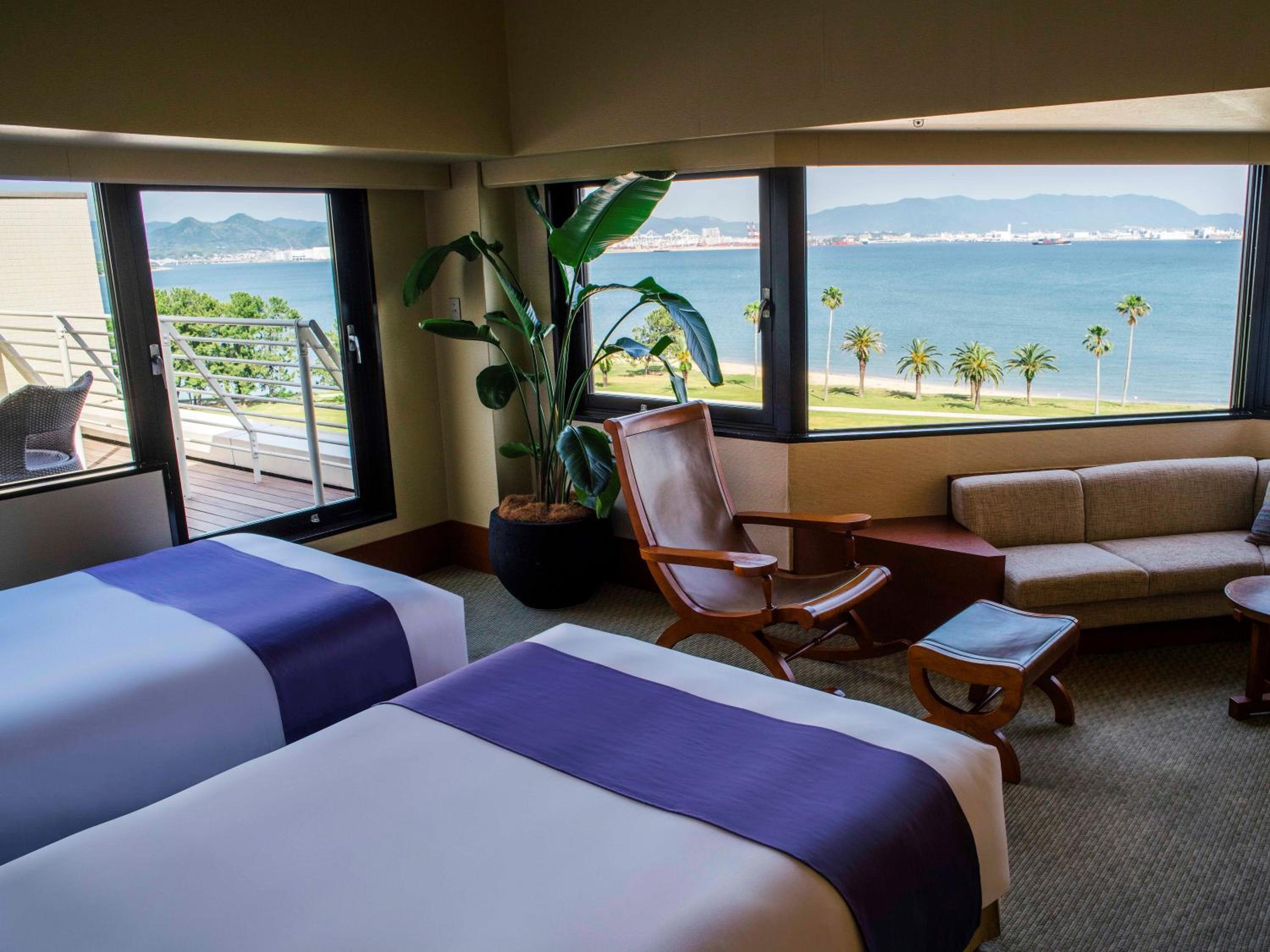 Luigans Twin Room with Balcony - 7th Floor - Photo 1