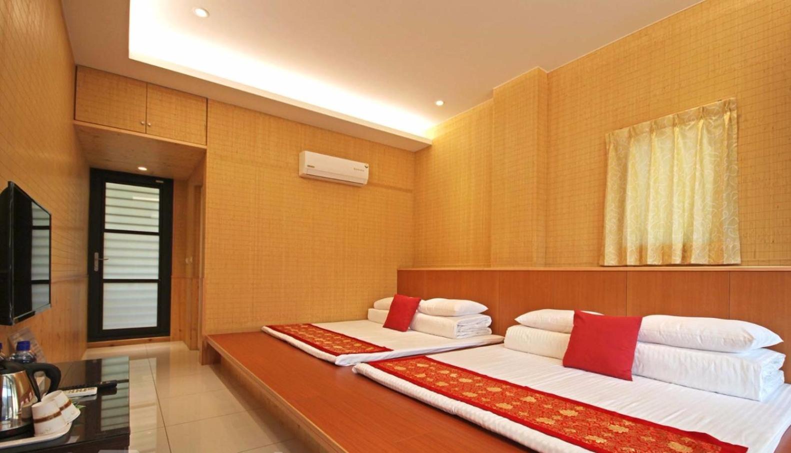 King Room with Balcony photo 3