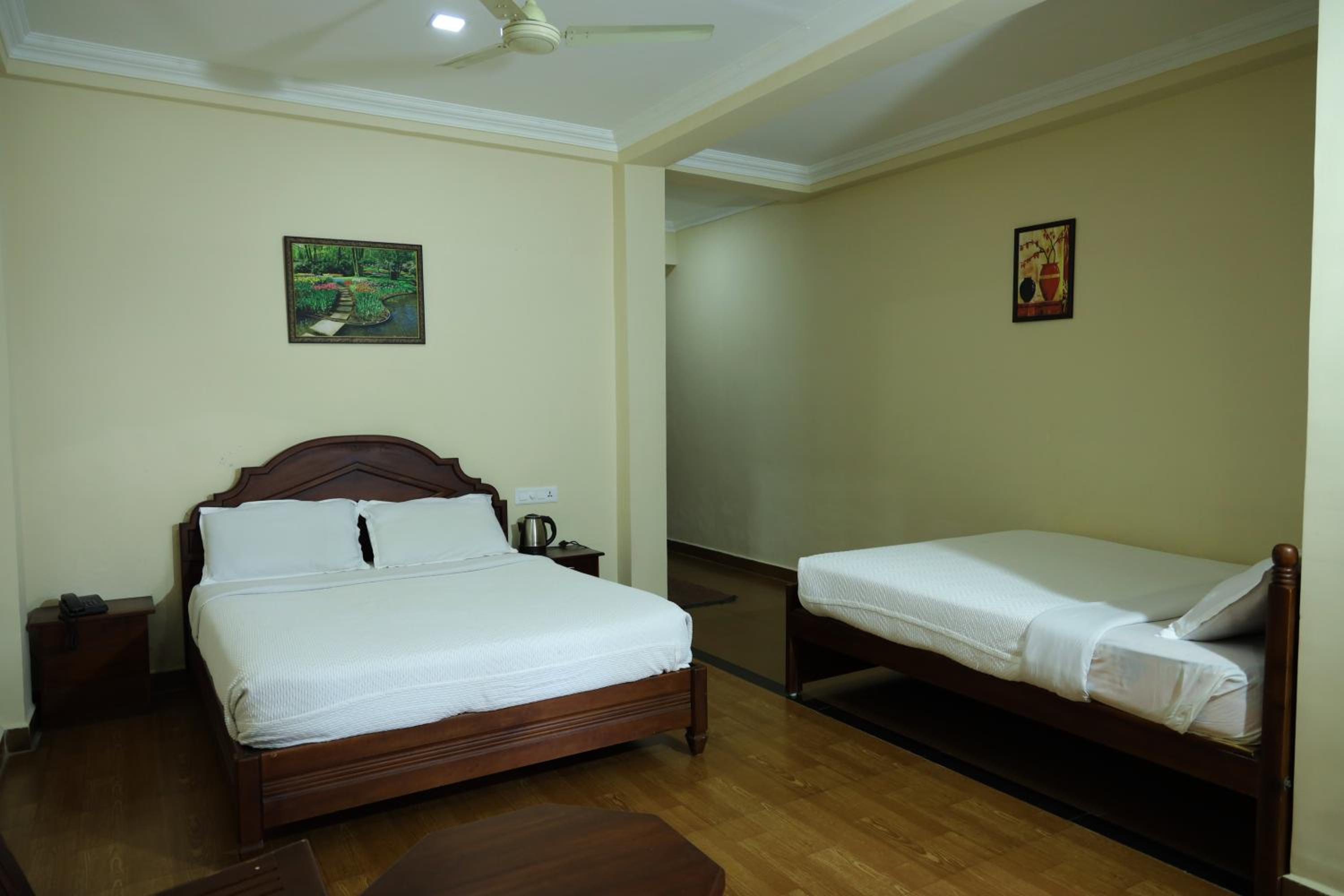 Quadruple Room - Photo 4