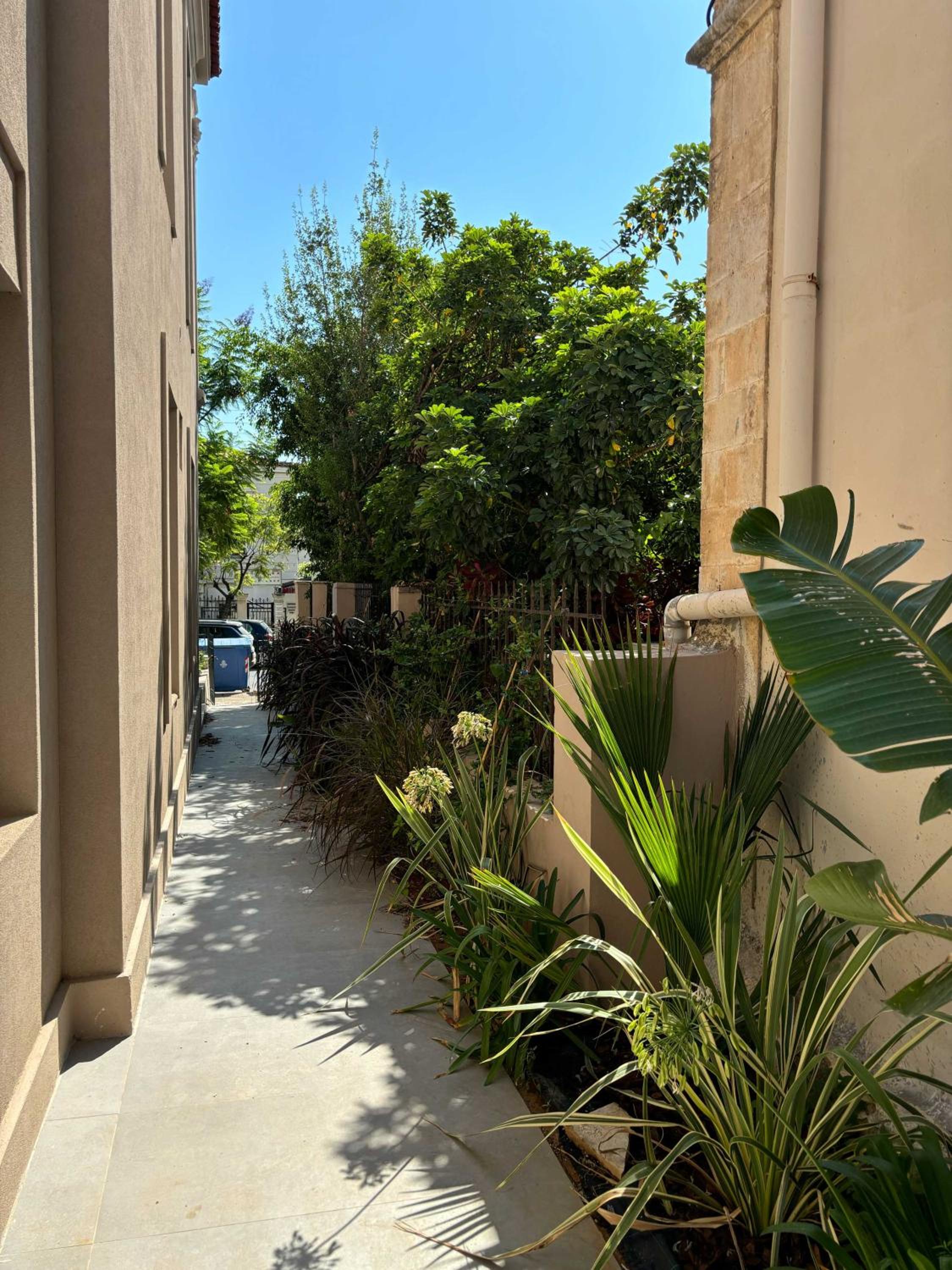 Deluxe Double or Twin Room with Garden View photo 2