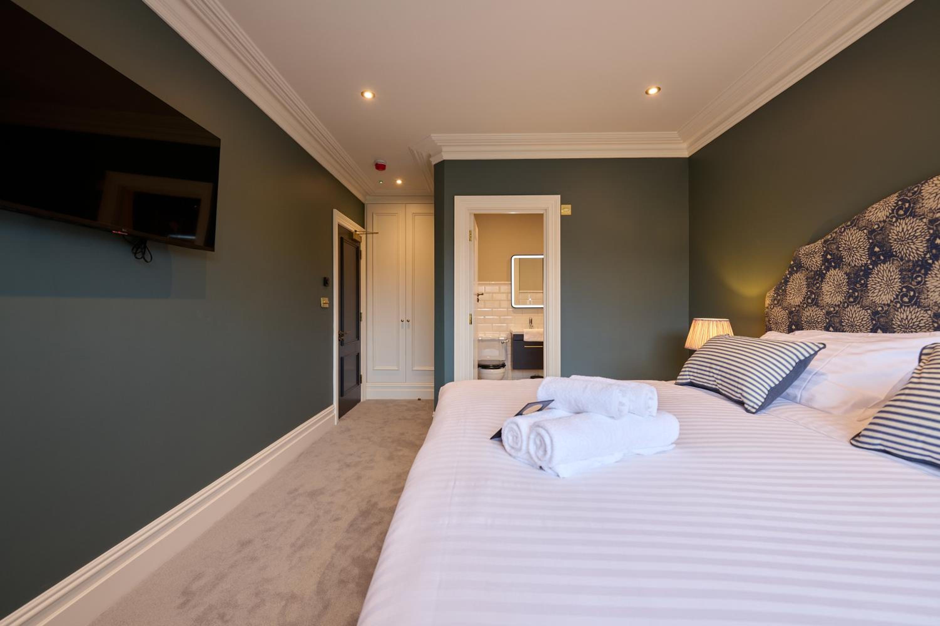 Superior Double or Twin Room photo 2