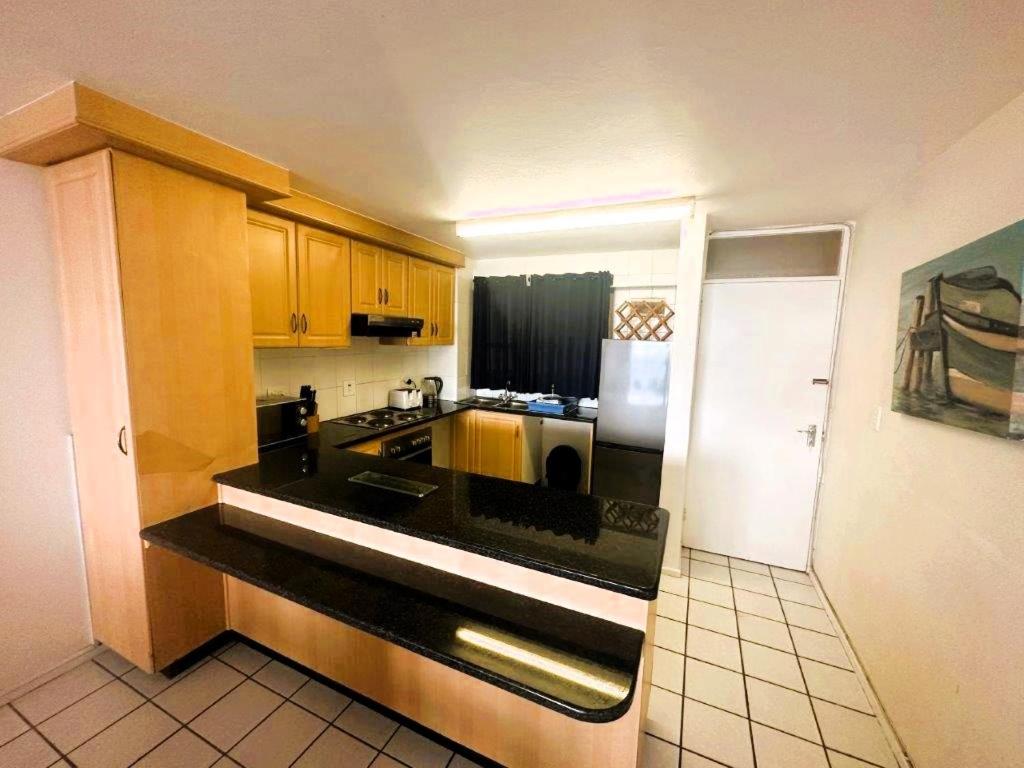 Two-Bedroom Apartment with Sea View photo 2