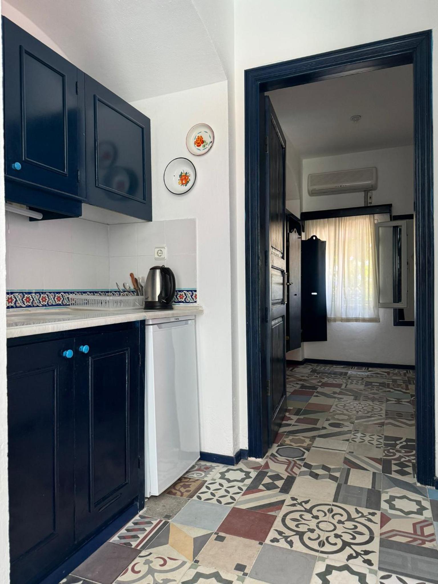 Large Single Room photo 3