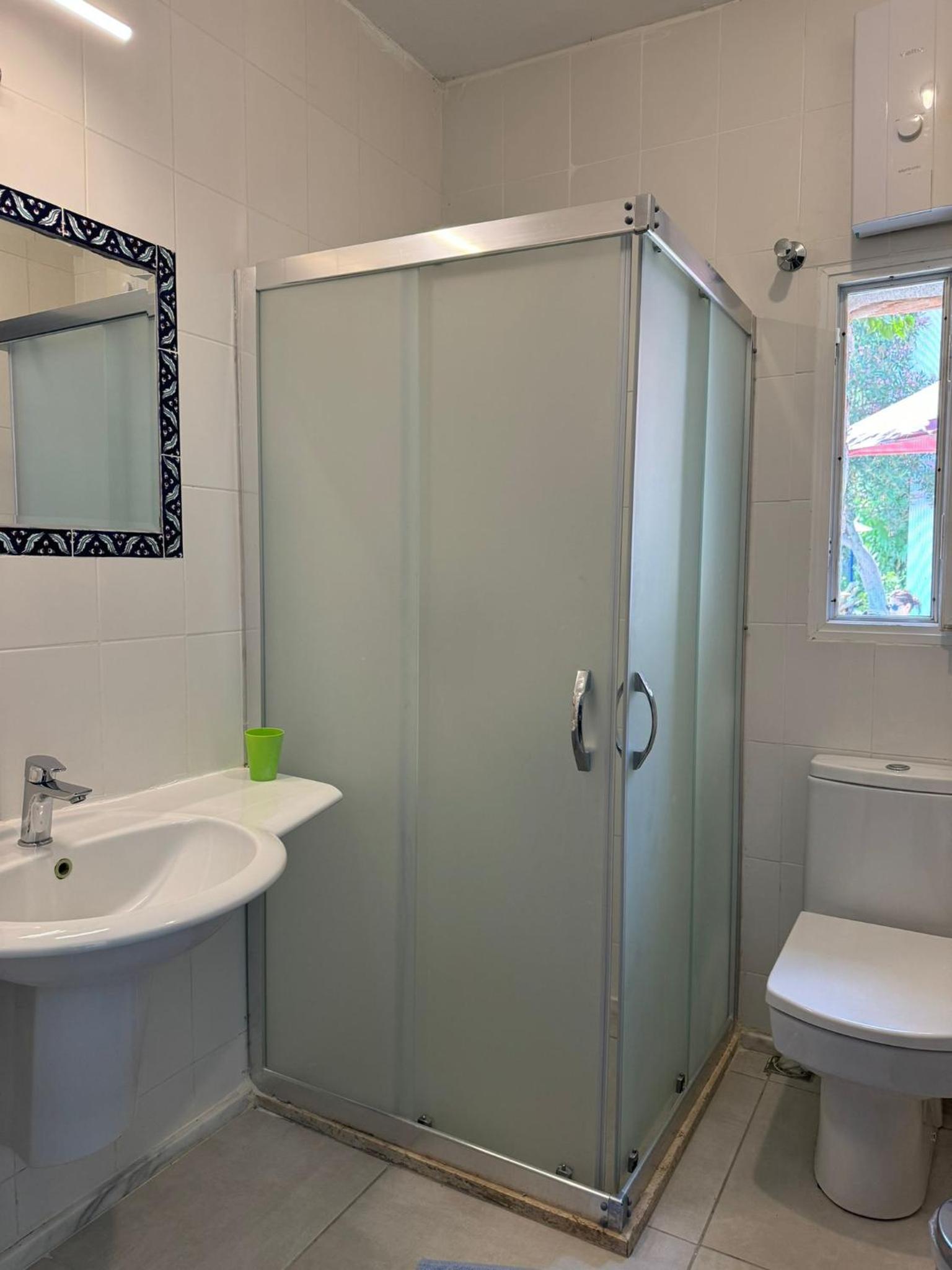 Large Single Room photo 2