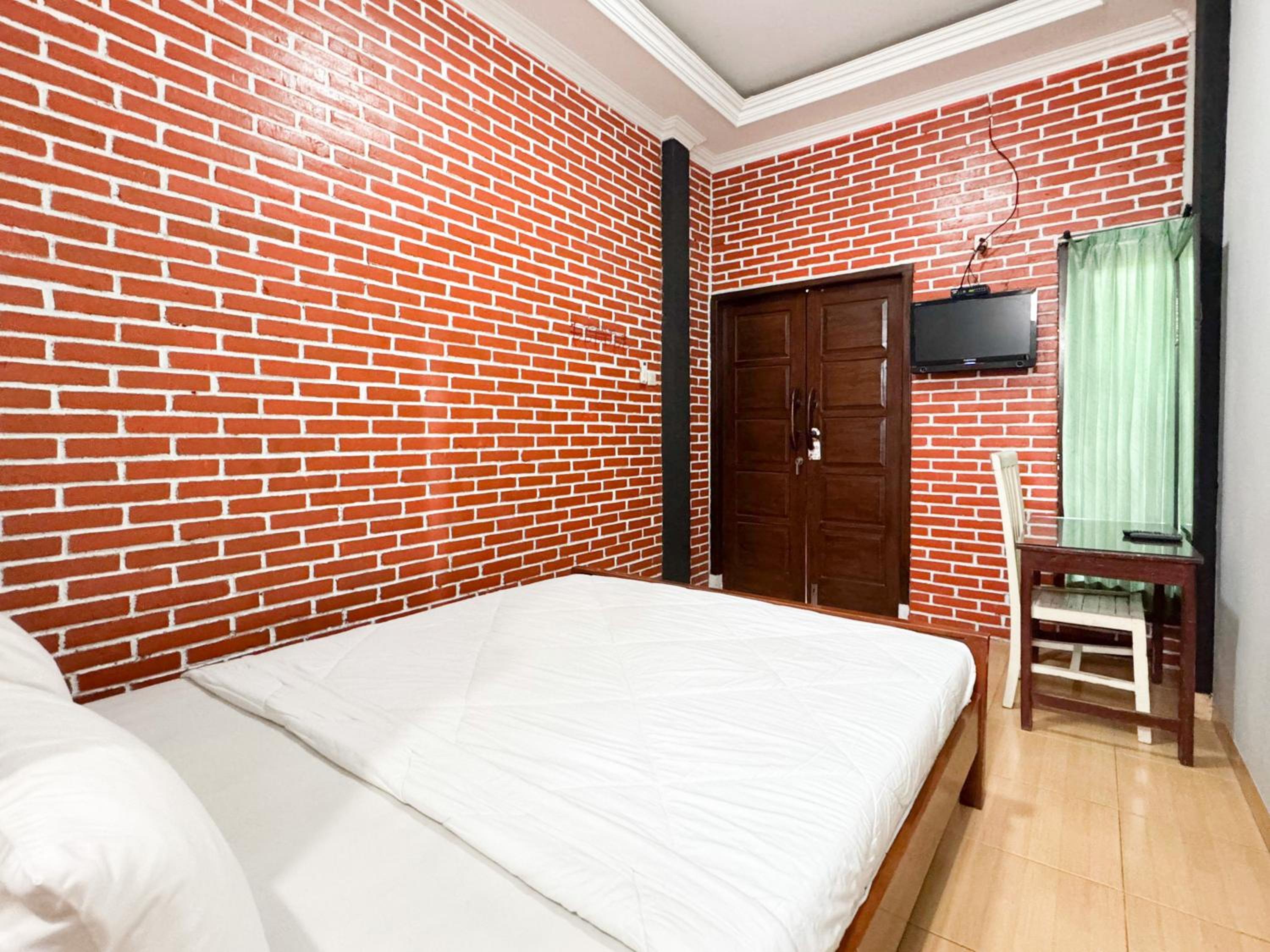 Standard Double Room - Photo 4