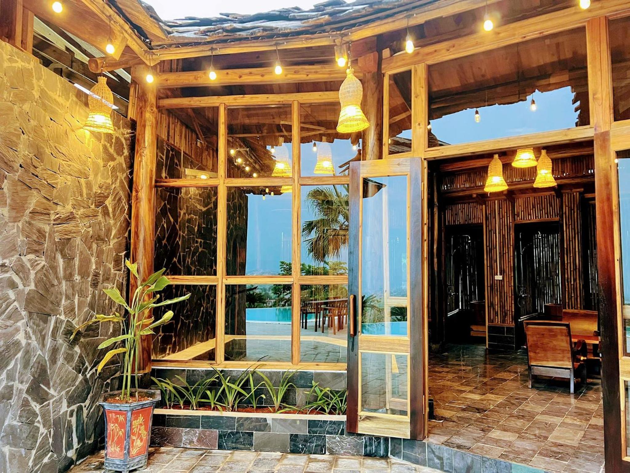 Bungalow with Garden View - Photo 22