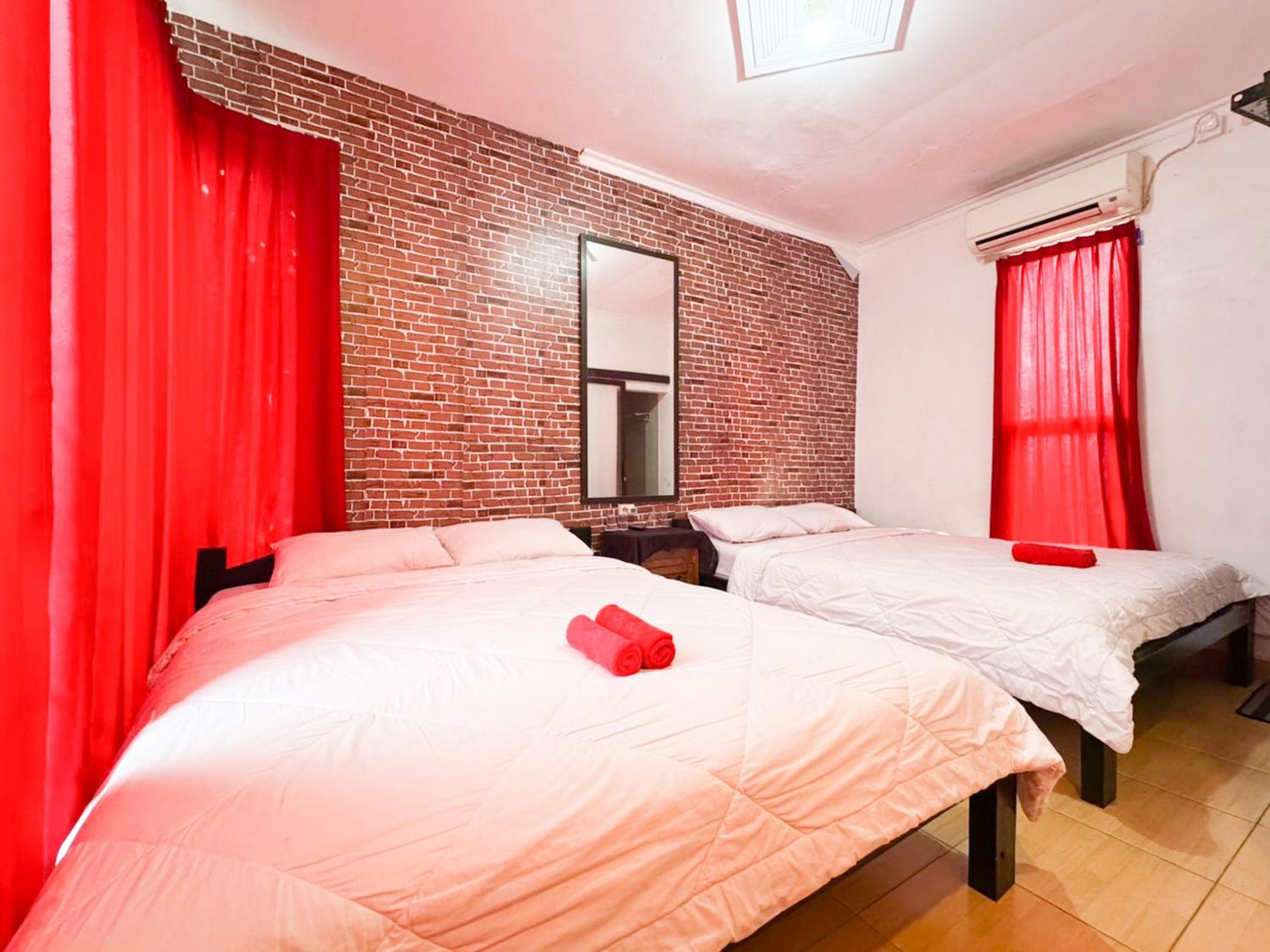 Deluxe Family Room - Photo 4