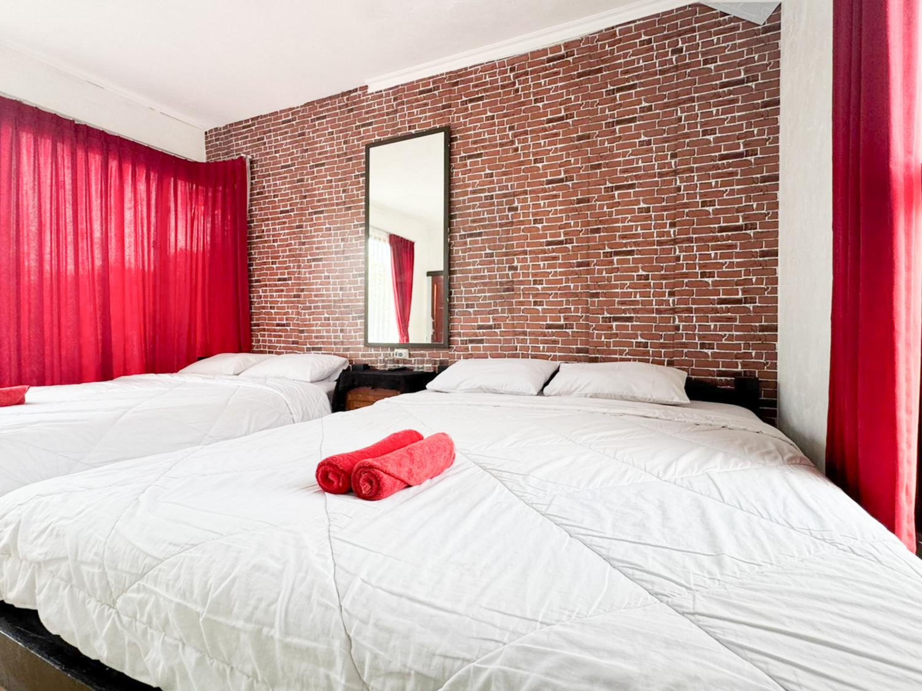 Deluxe Family Room - Photo 6