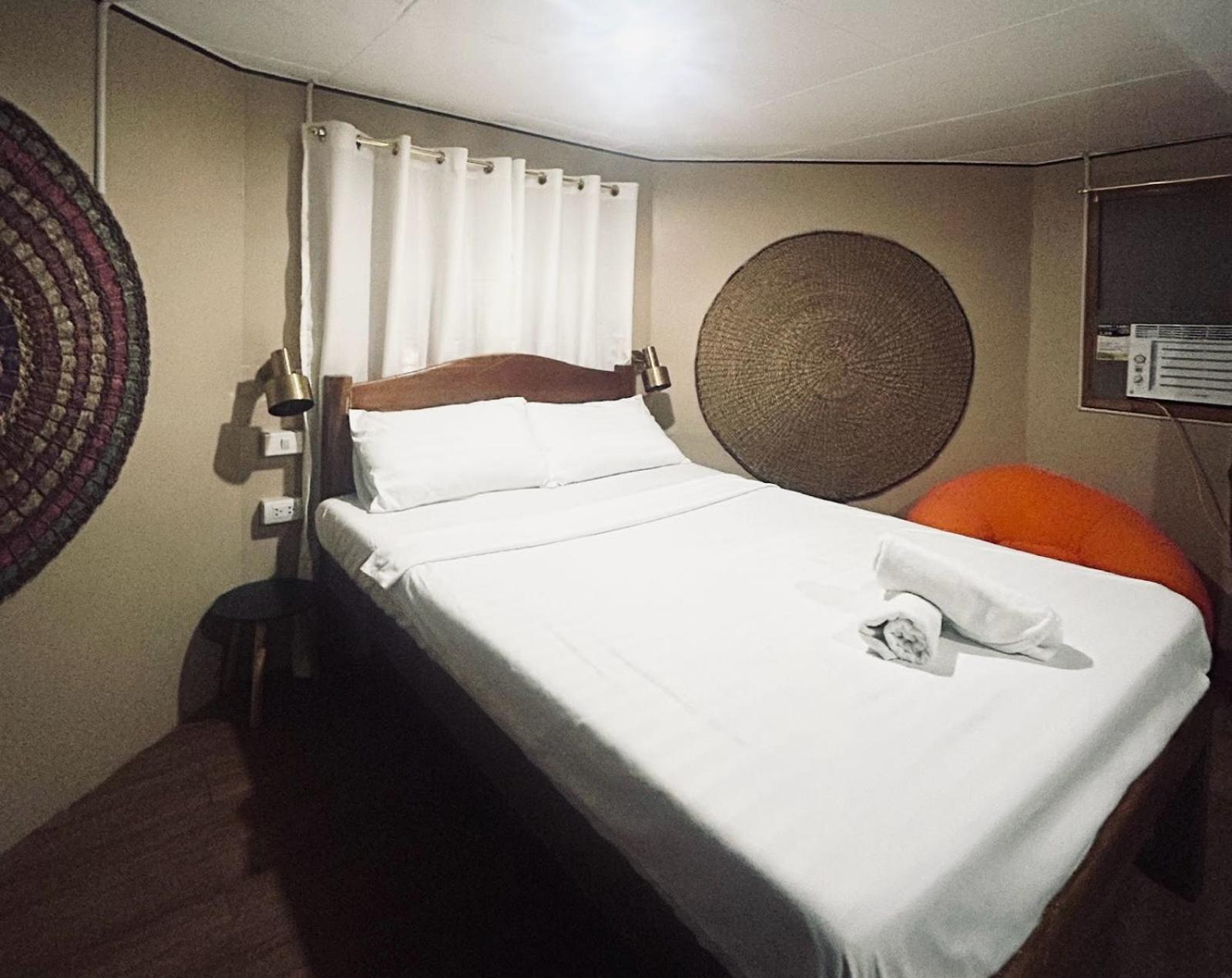 Standard Double Room - Photo 3