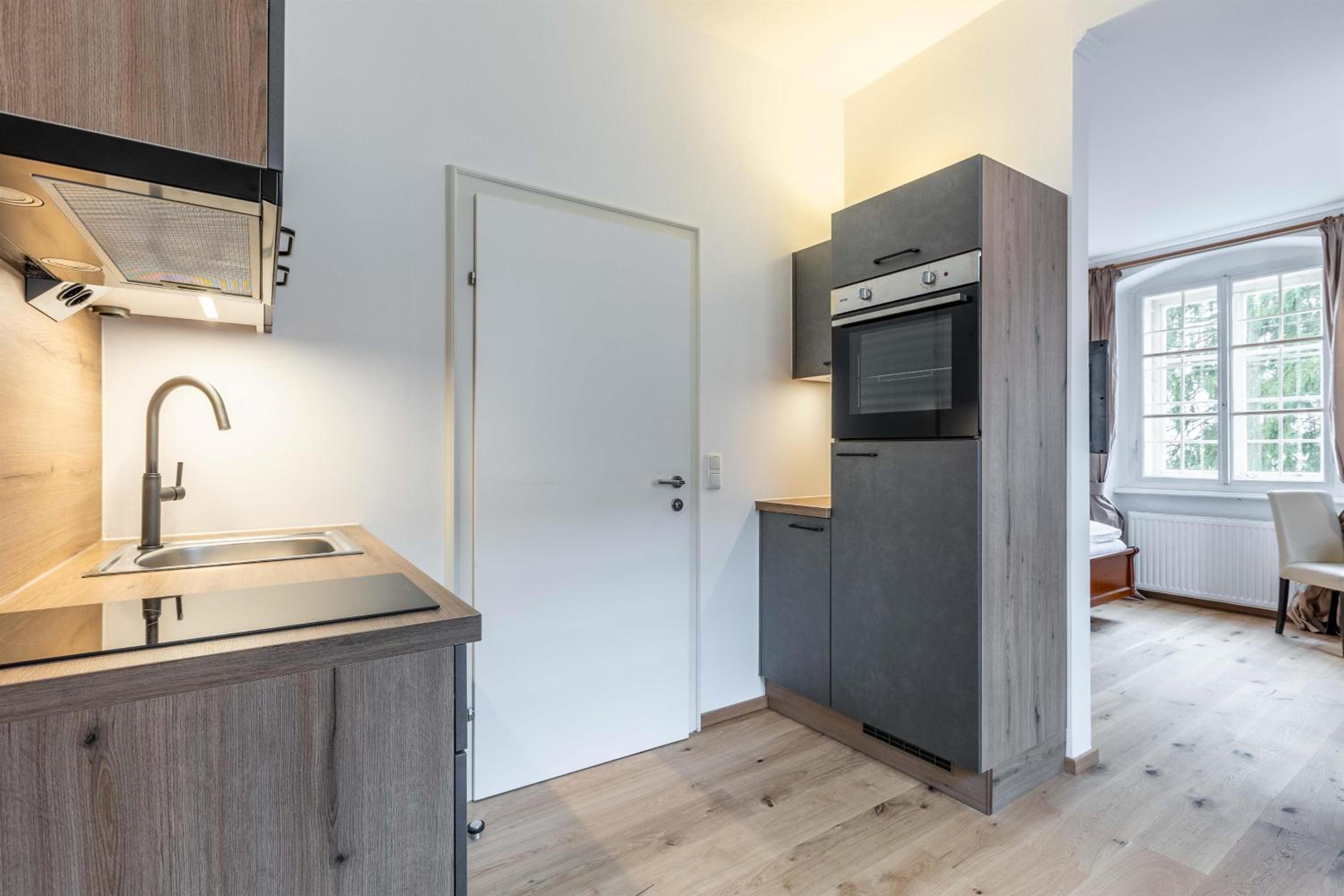 Studio Apartment photo 2