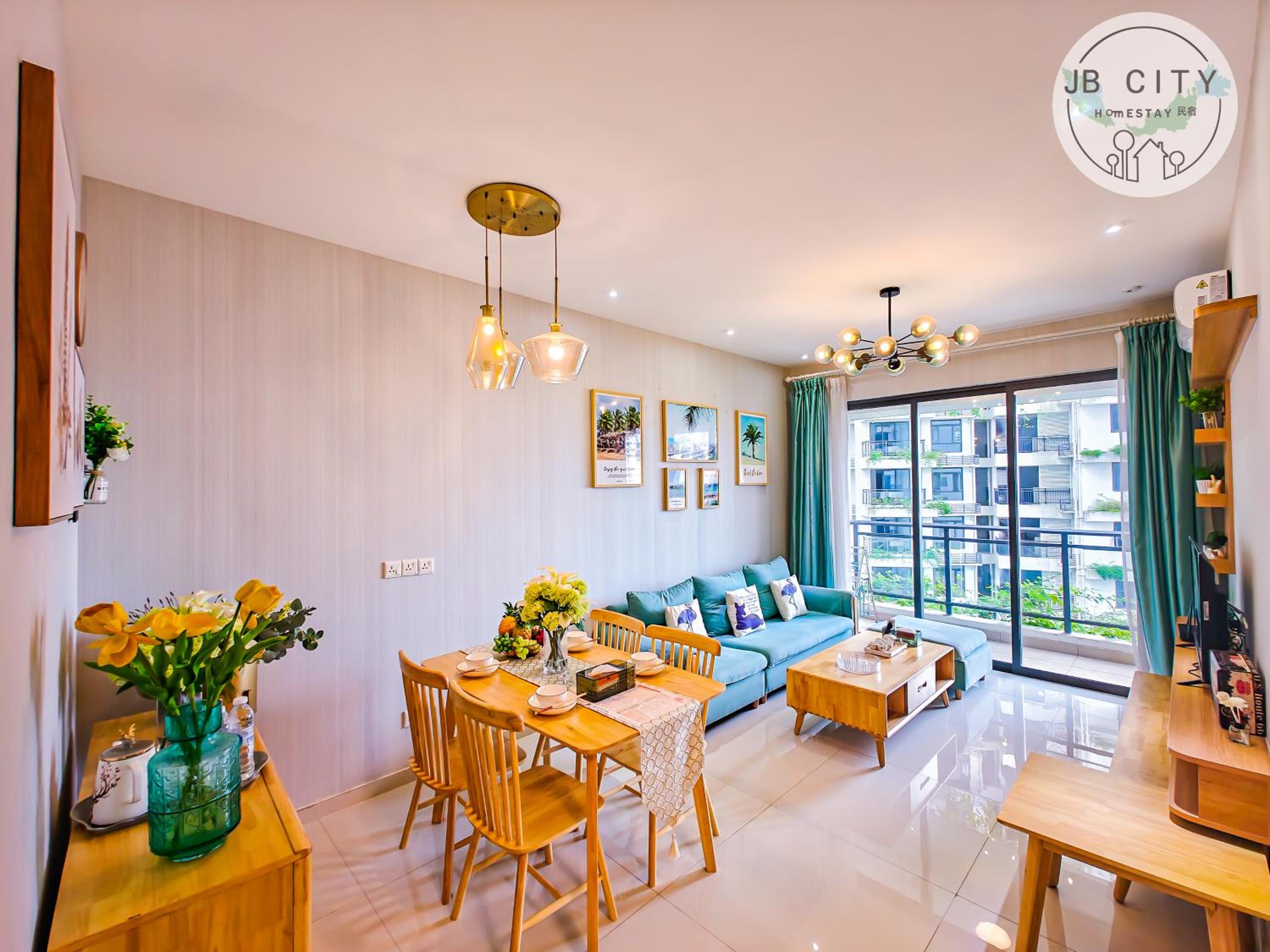 One-Bedroom Apartment With Balcony And City View photo 3