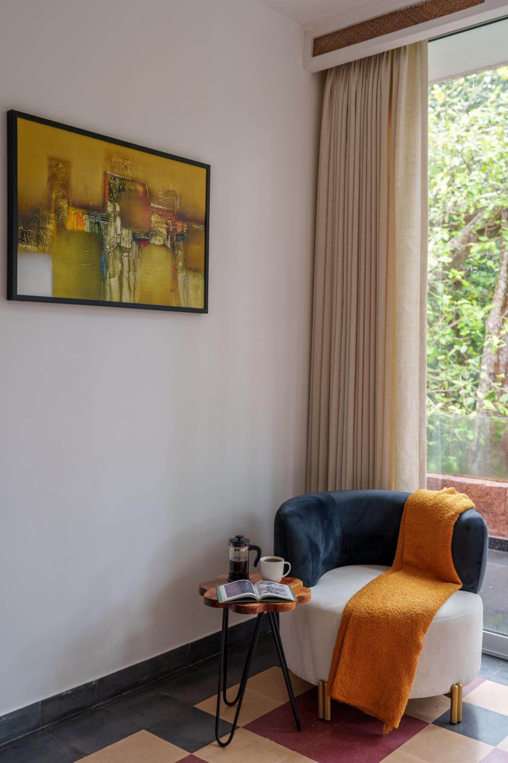 La Verona- 07|4BHK|Garden|Full Generator Backup|Caretaker | Bathtub photo 3