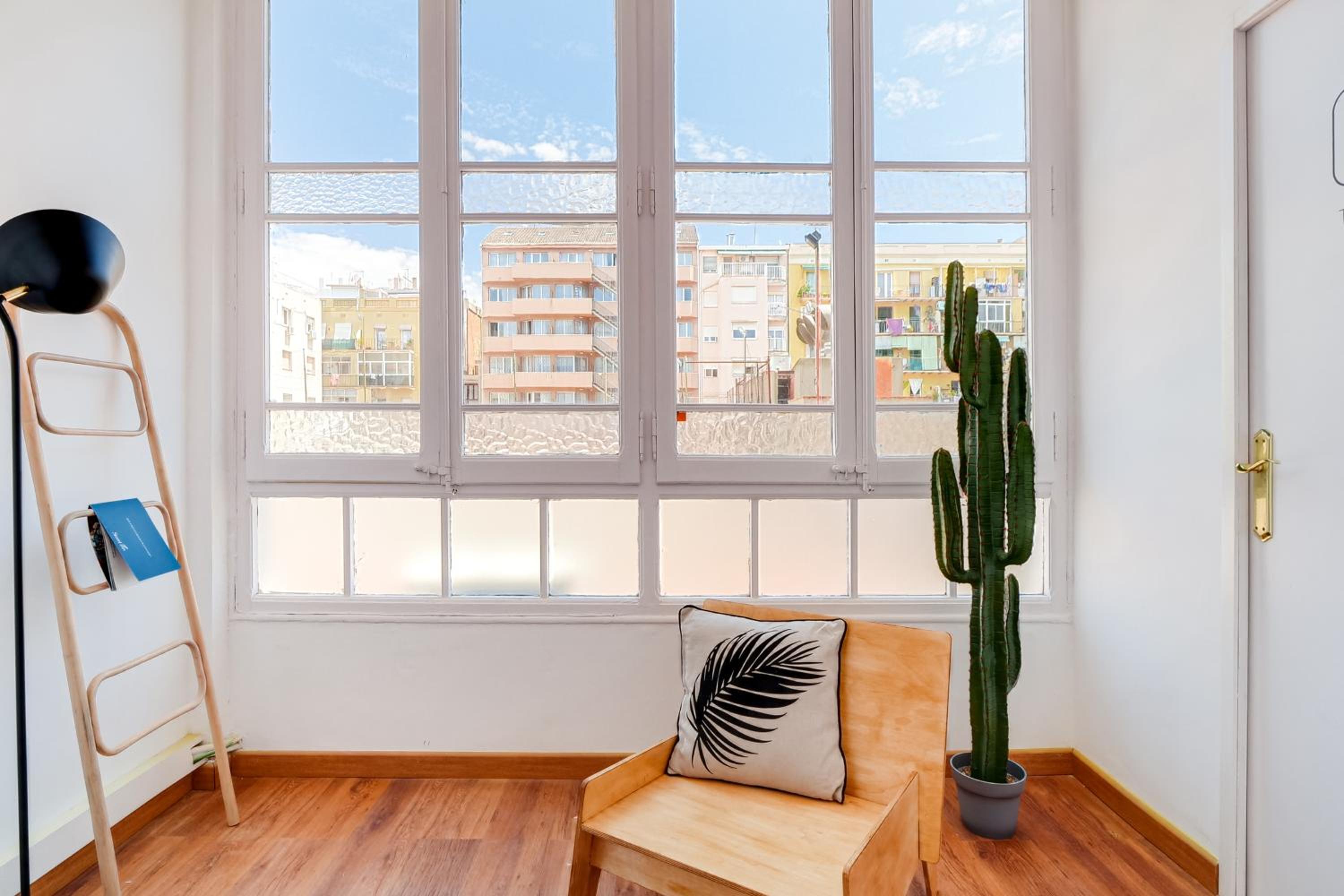 Apartment photo 2
