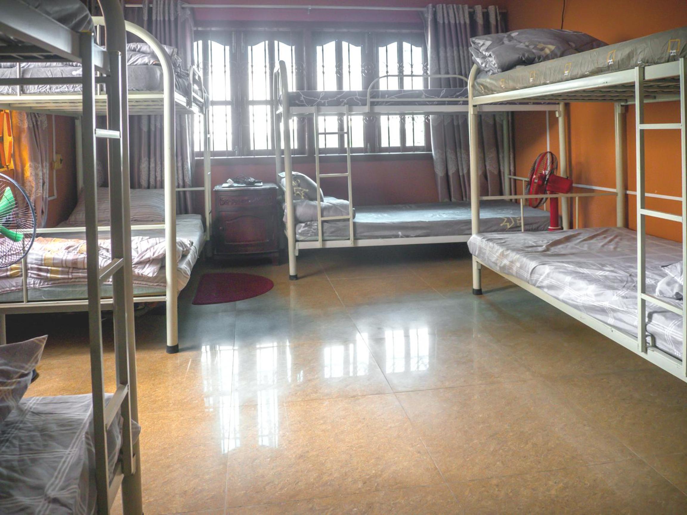 Bed In 8-Bed Mixed Dormitory Room photo 3