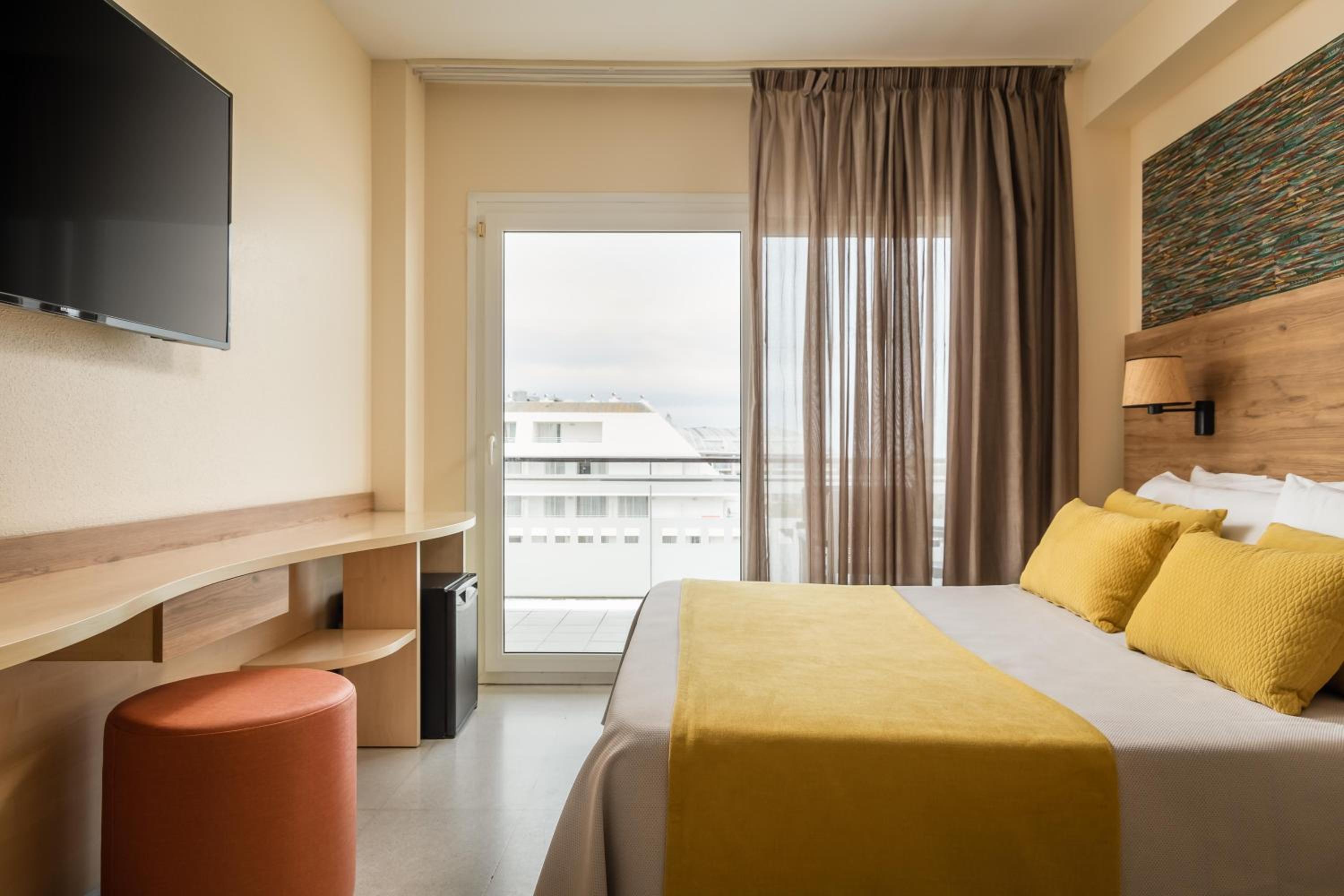 Standard Double Room - Photo 1